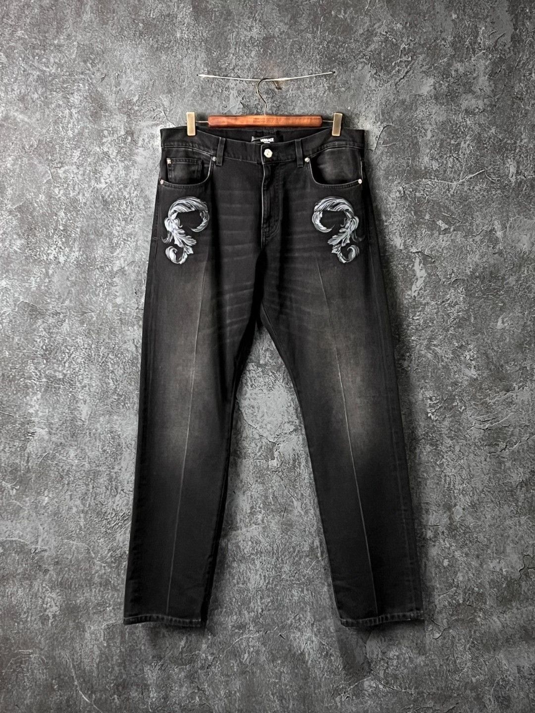 Versace Versace Denim Embroidered Black Denim Jeans 36 Men Size US 36 / EU 52 - 1 Thumbnail
