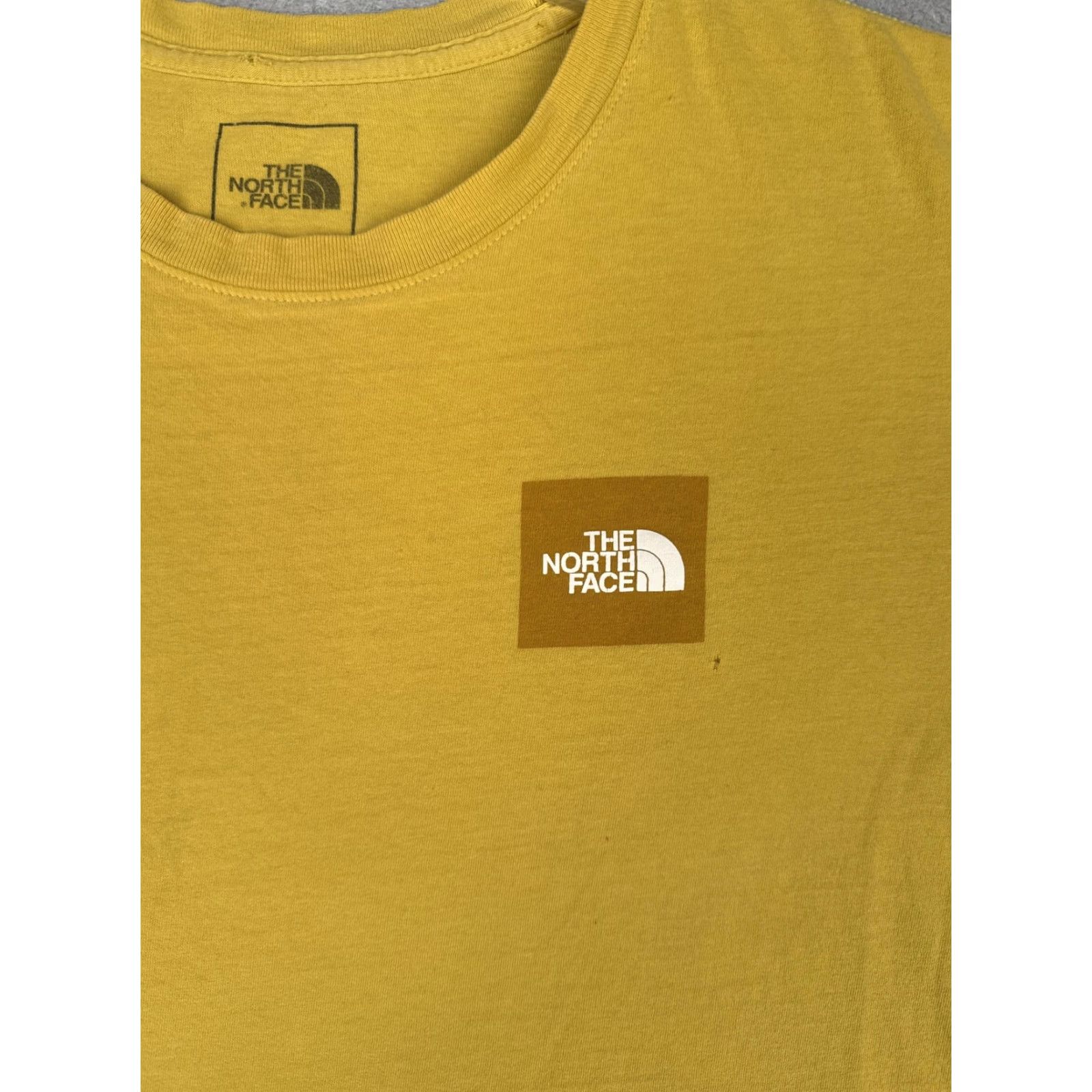 The North Face The North Face Shirt Mens M Yellow Crew Neck Short Sleeve Logo Tee Tagless Size US M / EU 48-50 / 2 - 6 Thumbnail