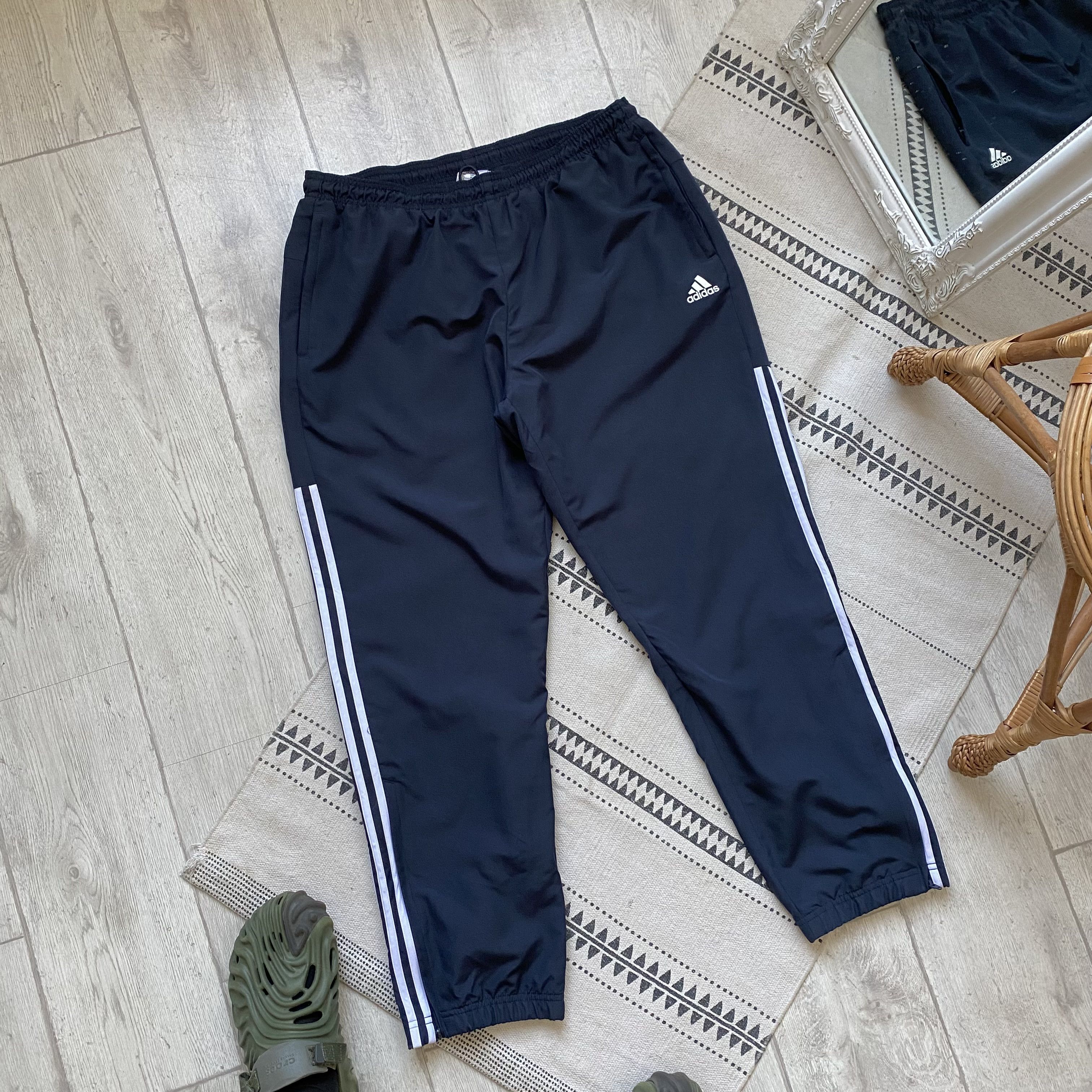 Adidas 🦍 Adidas Nylon track pants joggers vintage style Size US 36 / EU 52 - 6 Thumbnail