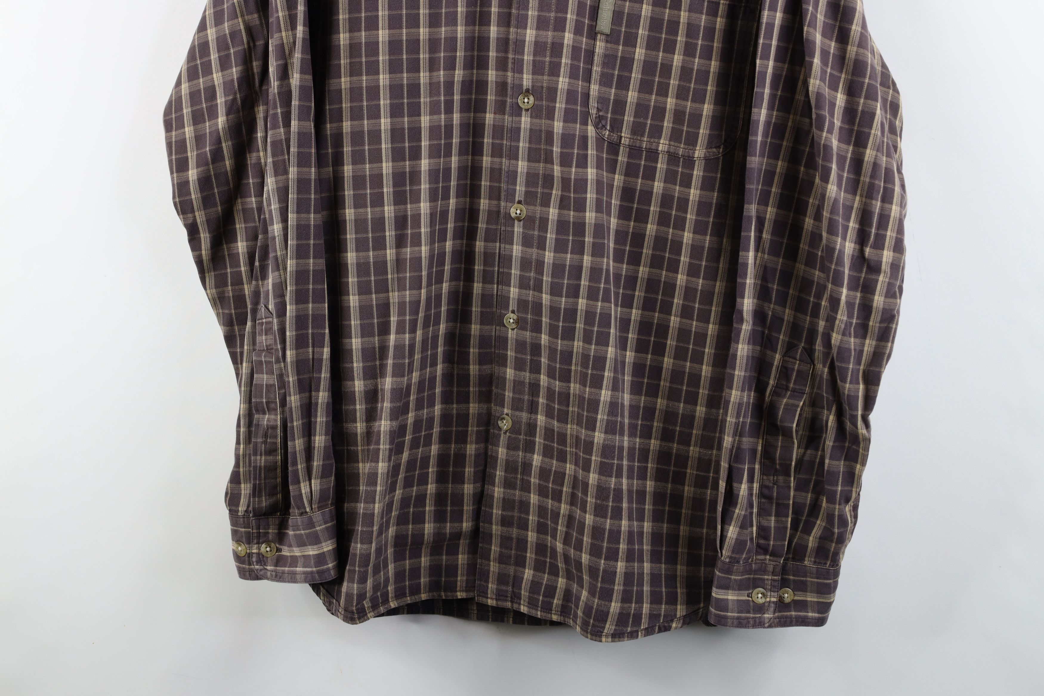 Columbia × Vintage Vintage Columbia Spell Out Collared Button Down Shirt Plaid Size US M / EU 48-50 / 2 - 3 Thumbnail