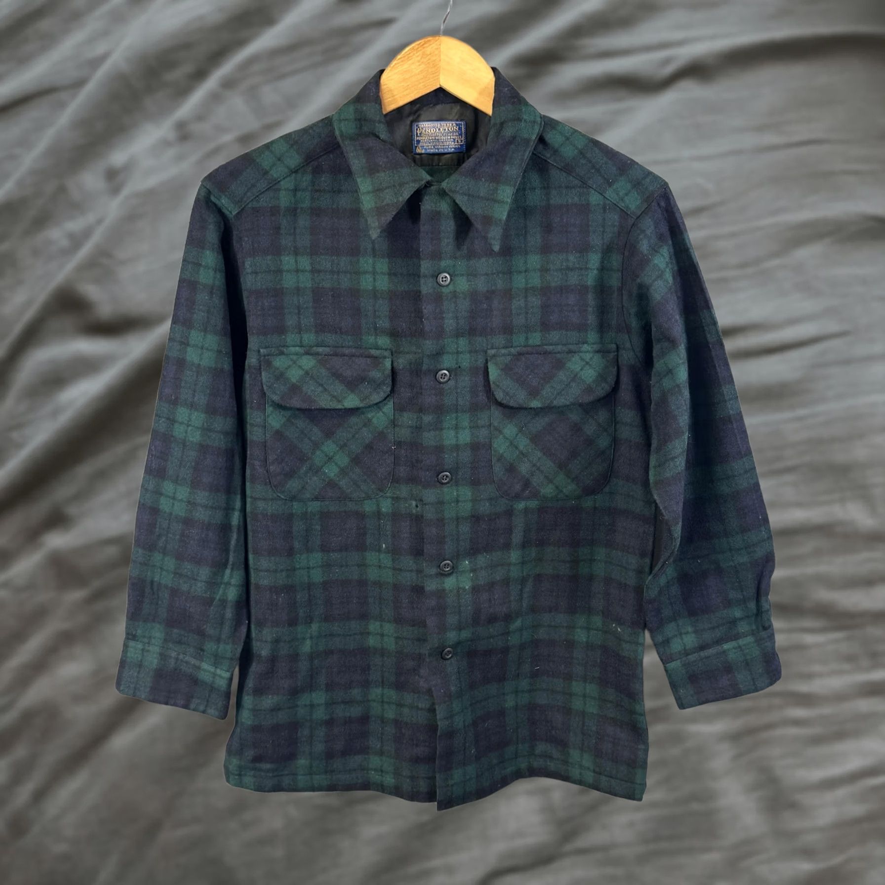 Pendleton VINTAGE Pendleton Shirt Mens Small Blackwatch Plaid Wool Shirt Made USA Size US L / EU 52-54 / 3 - 1 Thumbnail