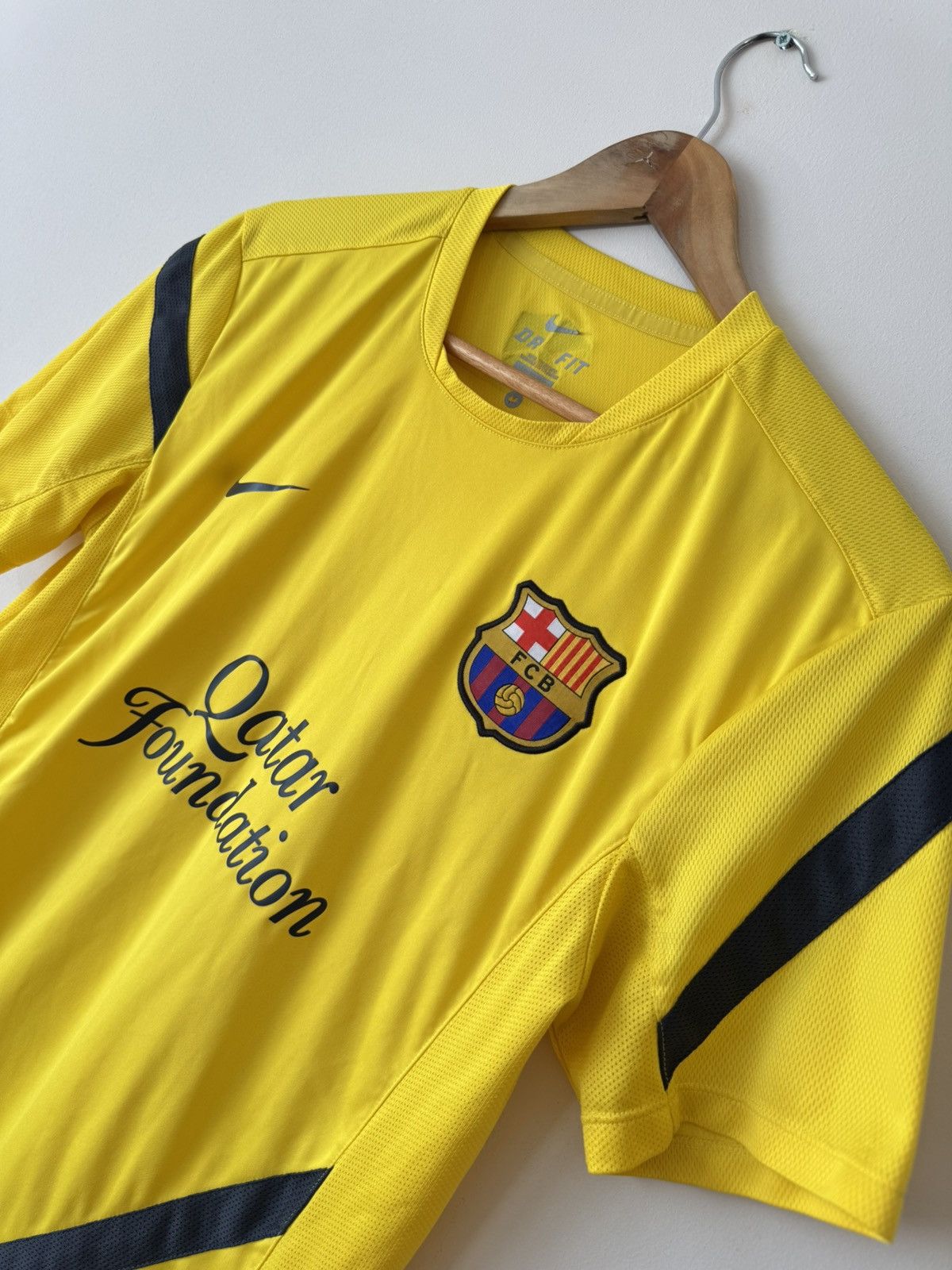 Nike Barcelona 2011-2012 Soccer Training Jersey Football Shirt Size US M / EU 48-50 / 2 - 8 Thumbnail