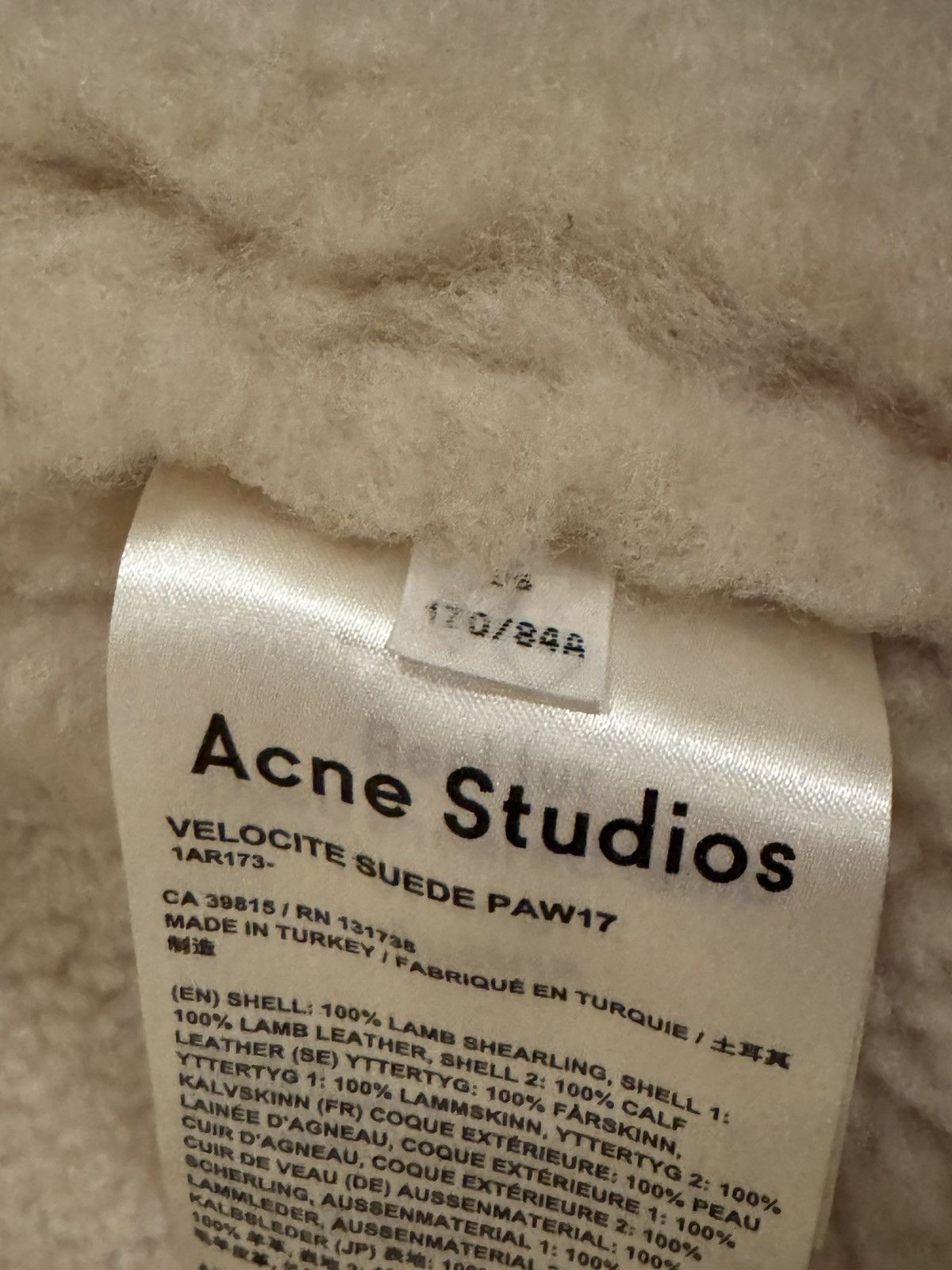 Acne Studios Acne Studios Beige Shearling Fur Jacket Size M / US 6-8 / IT 42-44 - 4 Thumbnail