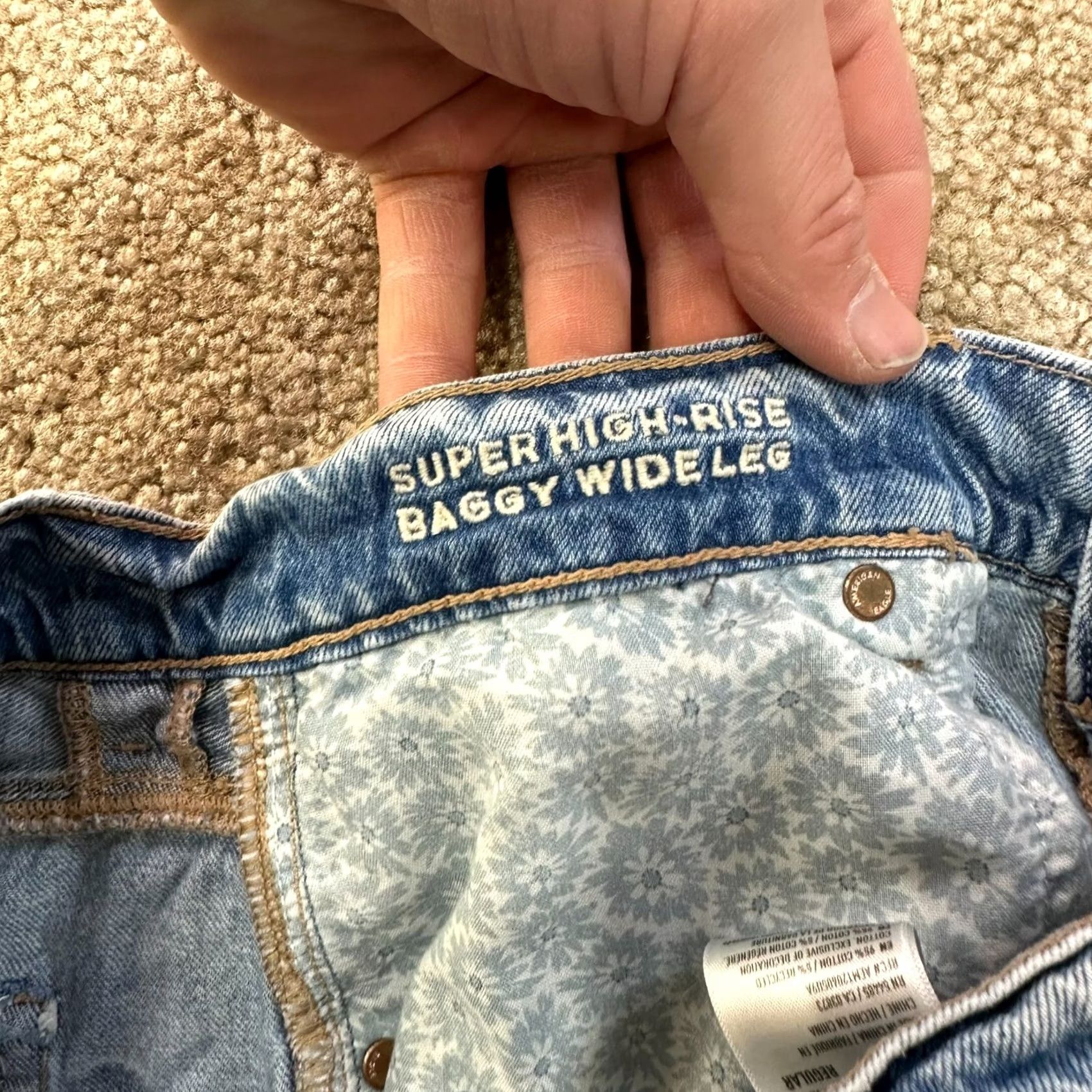 American Eagle Outfitters American Eagle Jeans Women 14 Blue Denim Super High Baggy Wide Leg ripped Size 36" / US 14 / IT 50 - 5 Thumbnail