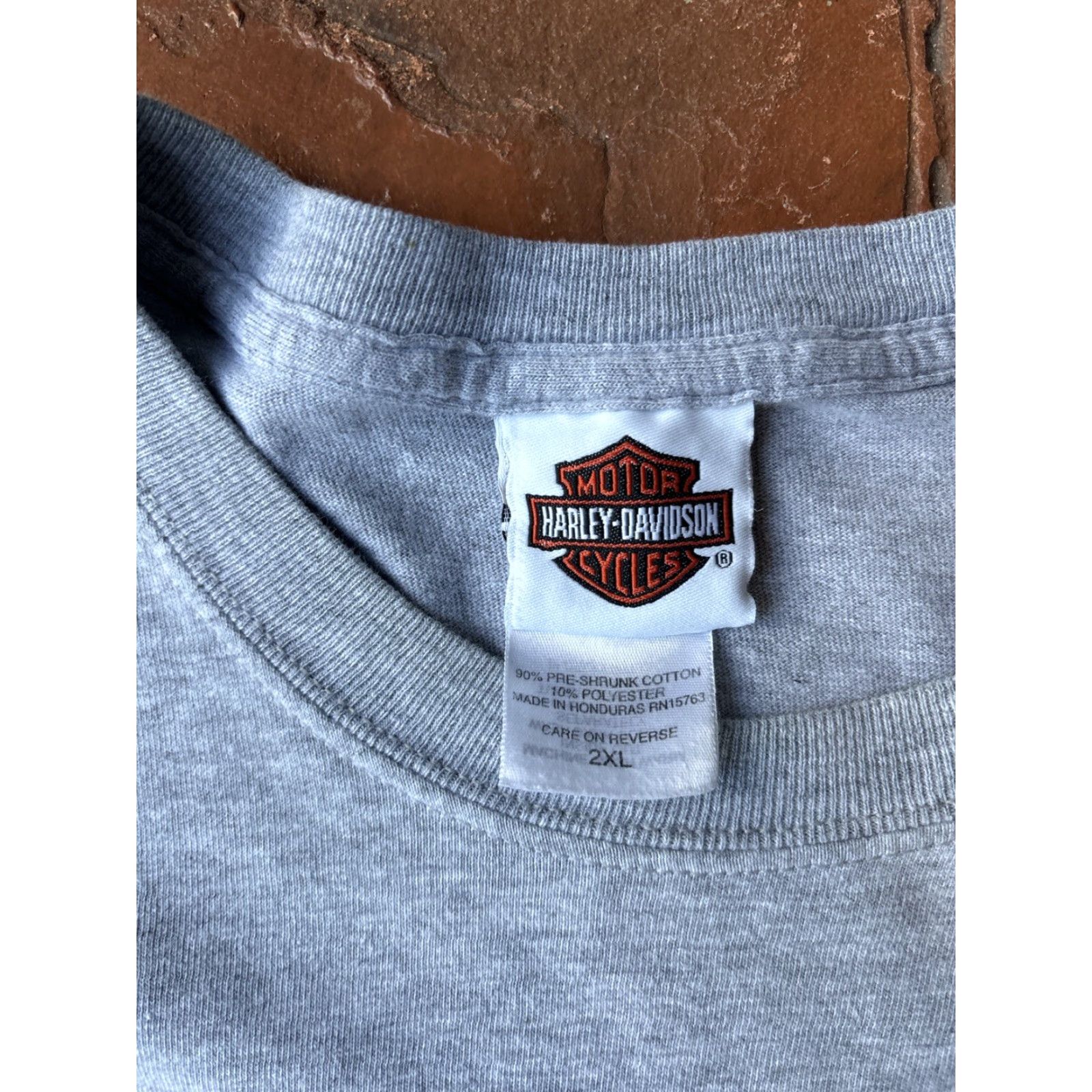 Harley Davidson VINTAGE Harley-Davidson T-Shirt 2XL Gray San Diego California #1 Wings Logo 90s Biker Mens Size US XXL / EU 58 / 5 - 3 Thumbnail