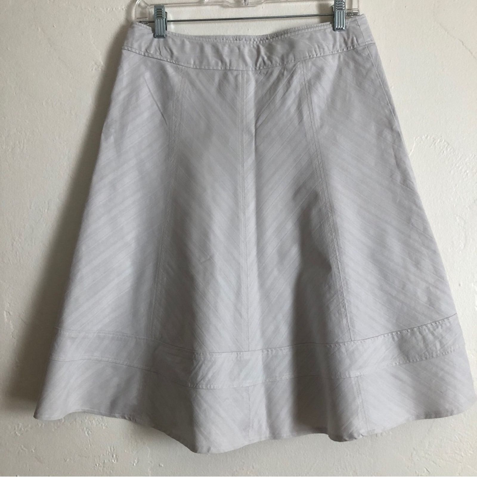 NEXT Next UK Light Gray White Geometric Button A-Line Midi Skirt Size 30" / US 8 / IT 44 - 7 Thumbnail