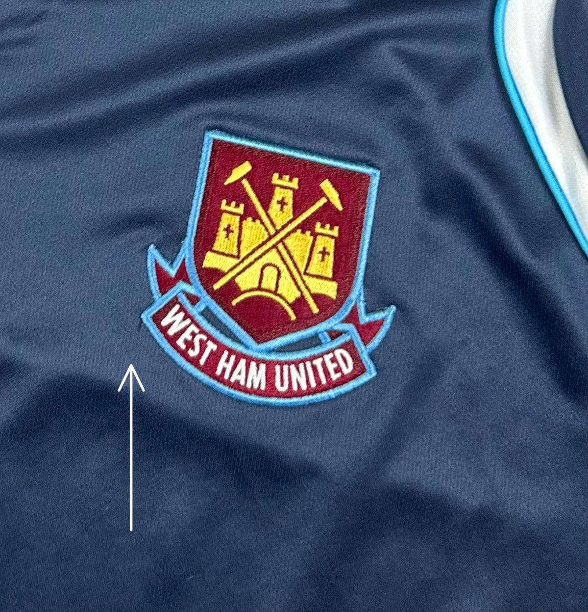 Umbro Umbro West Ham United Vintage Soccer Football Jersey Size US XL / EU 56 / 4 - 3 Thumbnail