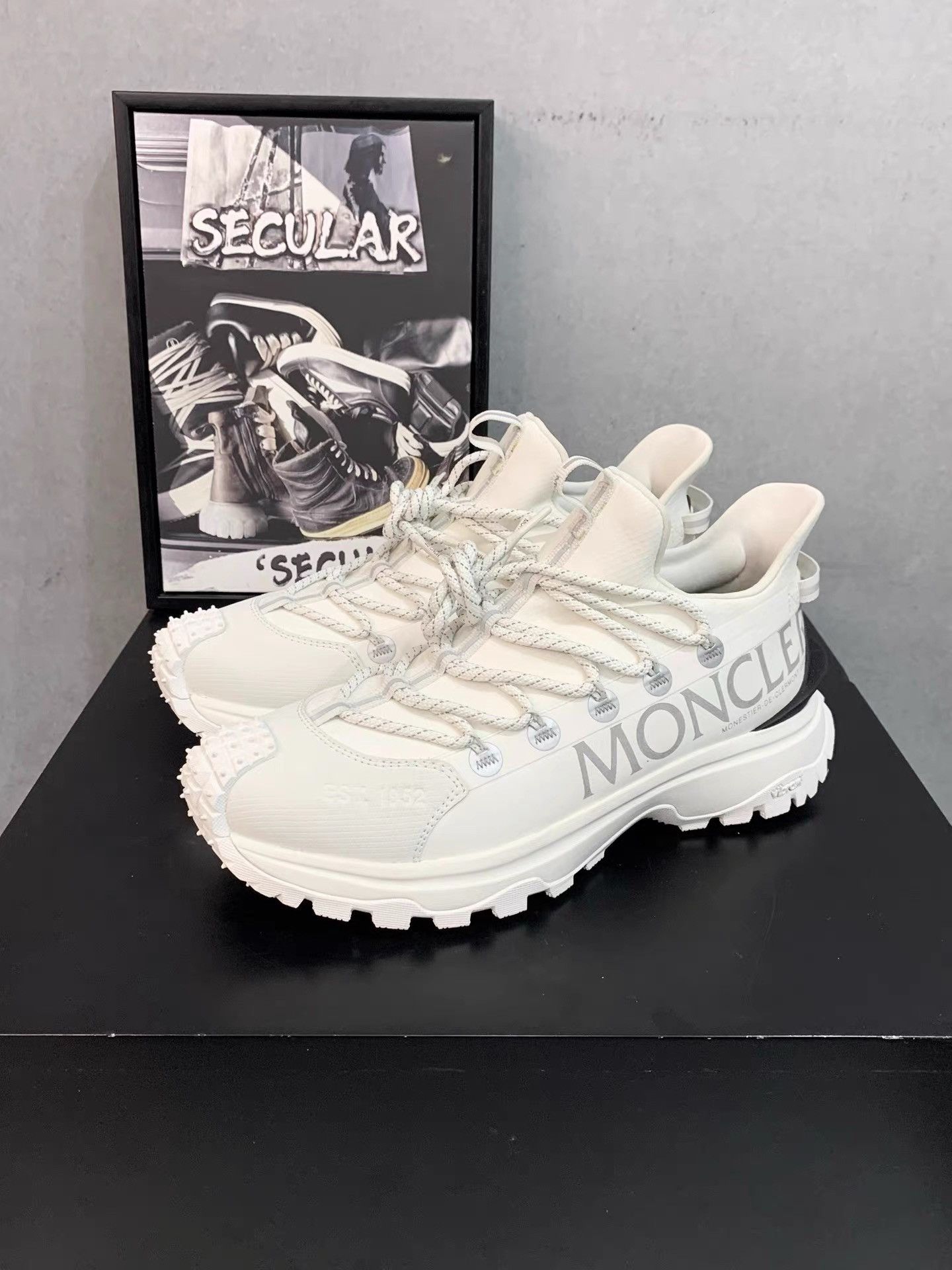 Moncler Moncler Trailgrip Lite 2 Trainers K34 Size US 5 / EU 37 - 2 Thumbnail