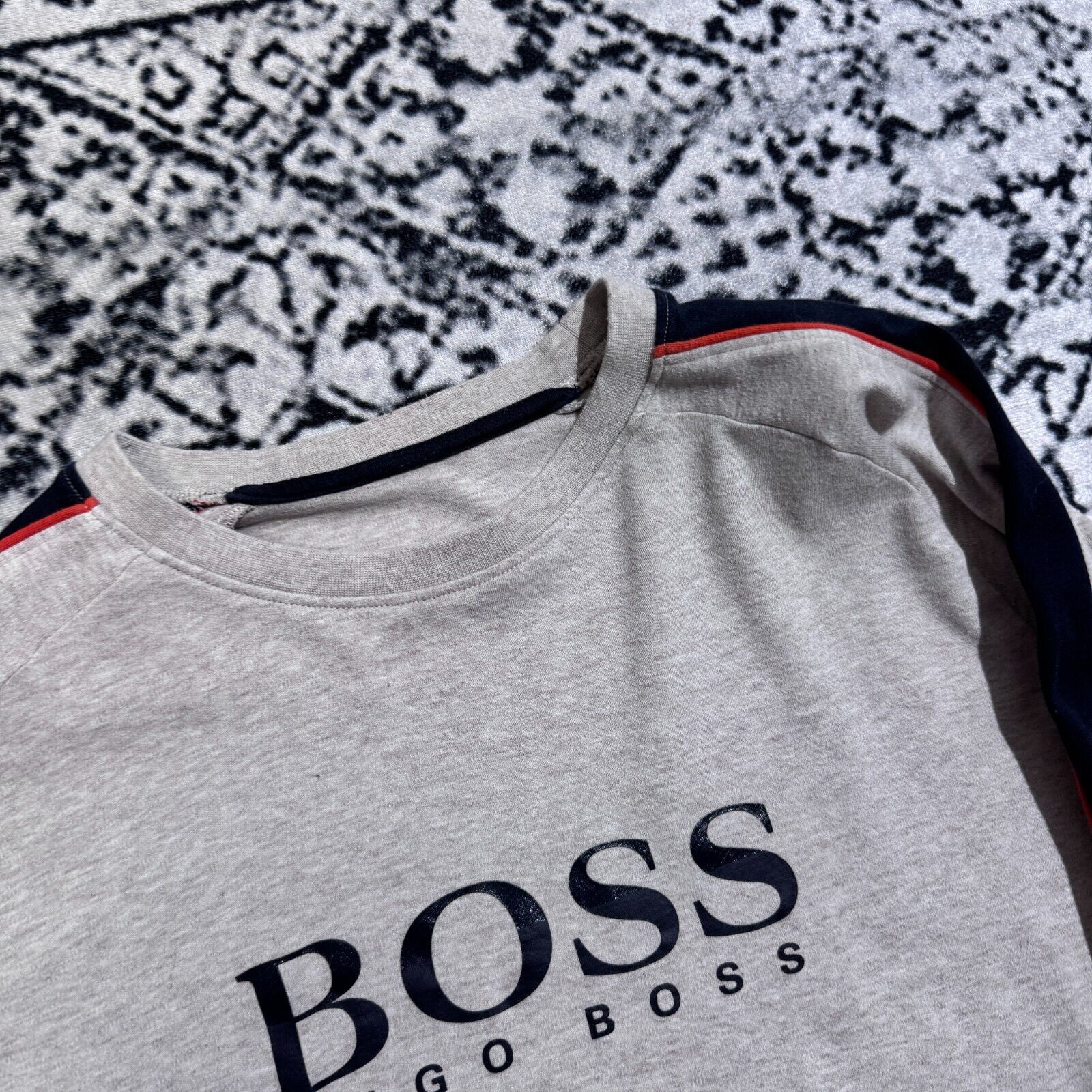 Hugo Boss × Vintage Vintage Hugo Boss Gray Cotton Crewneck Size S Y2K 90s Logo Size US S / EU 44-46 / 1 - 5 Thumbnail