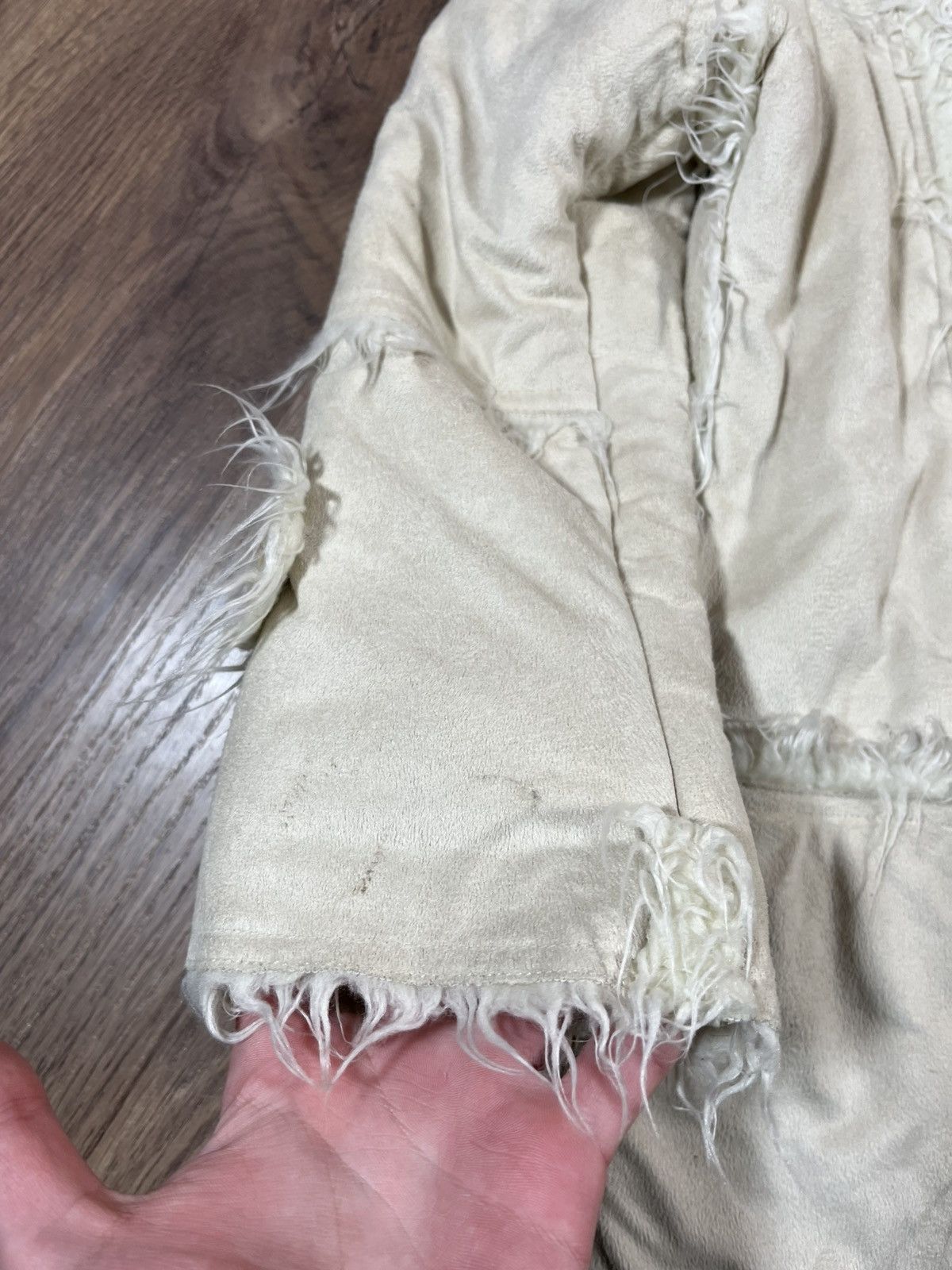 Dior Christian Dior Hooded Shearling Style Coat Off White M Size S / US 4 / IT 40 - 16 Thumbnail