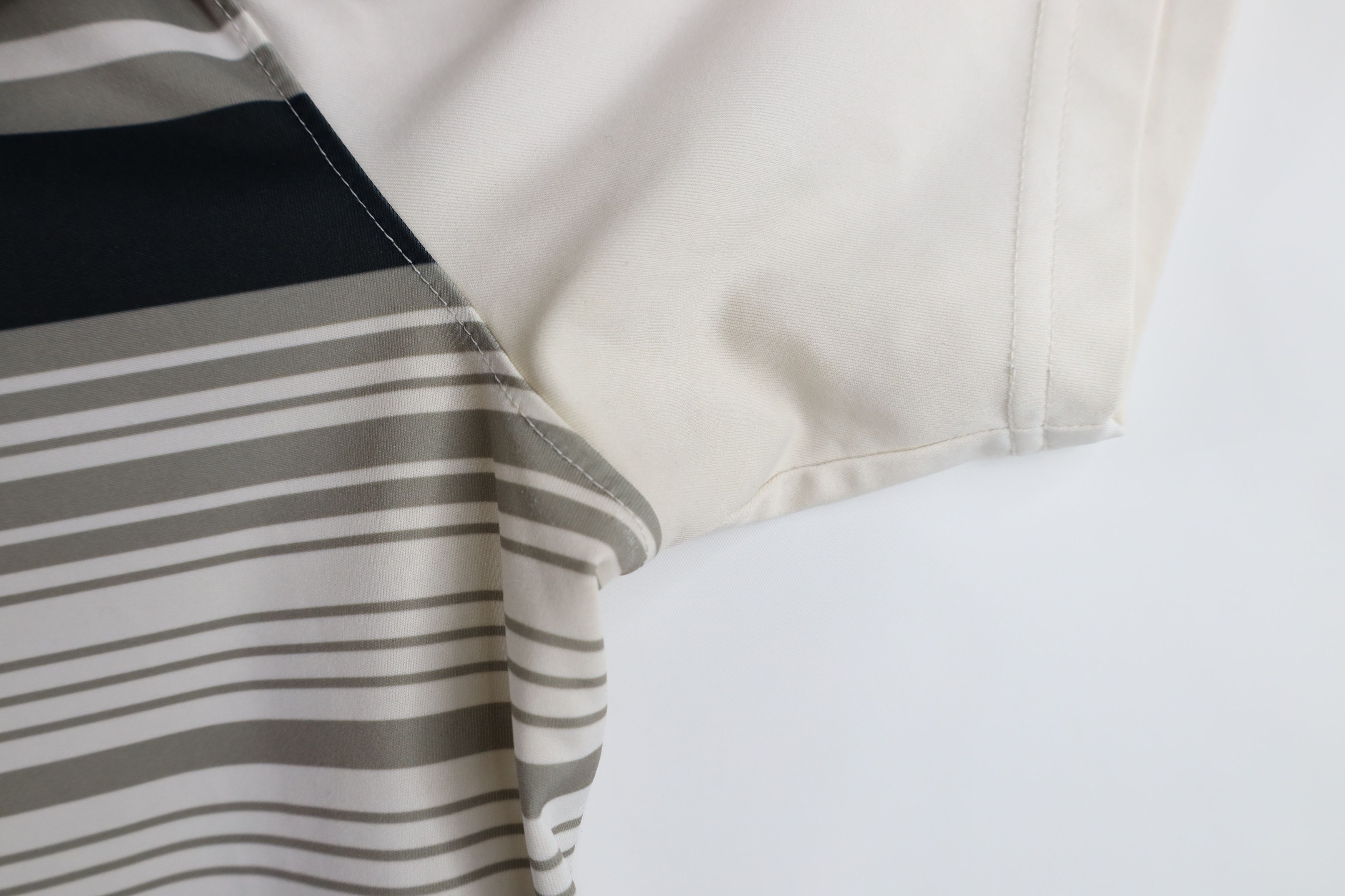 Oakley × Vintage Oakley Fit Spell Out O Logo Striped Collared Golf Polo Shirt Size US S / EU 44-46 / 1 - 7 Thumbnail