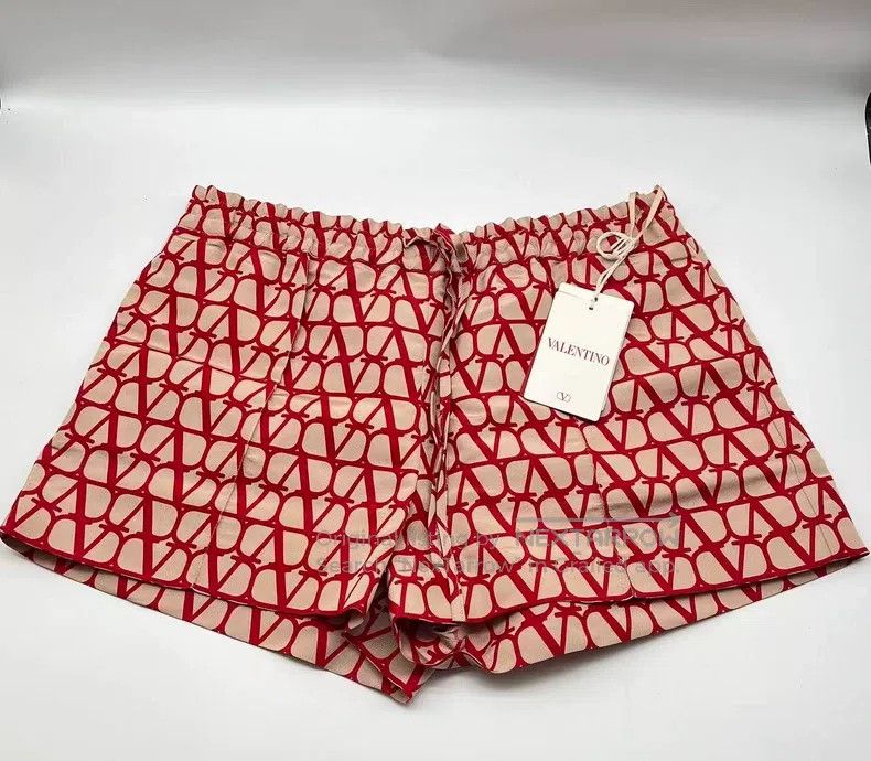 Valentino Valentino Printed shorts Size 28" / US 6 / IT 42 - 2 Thumbnail