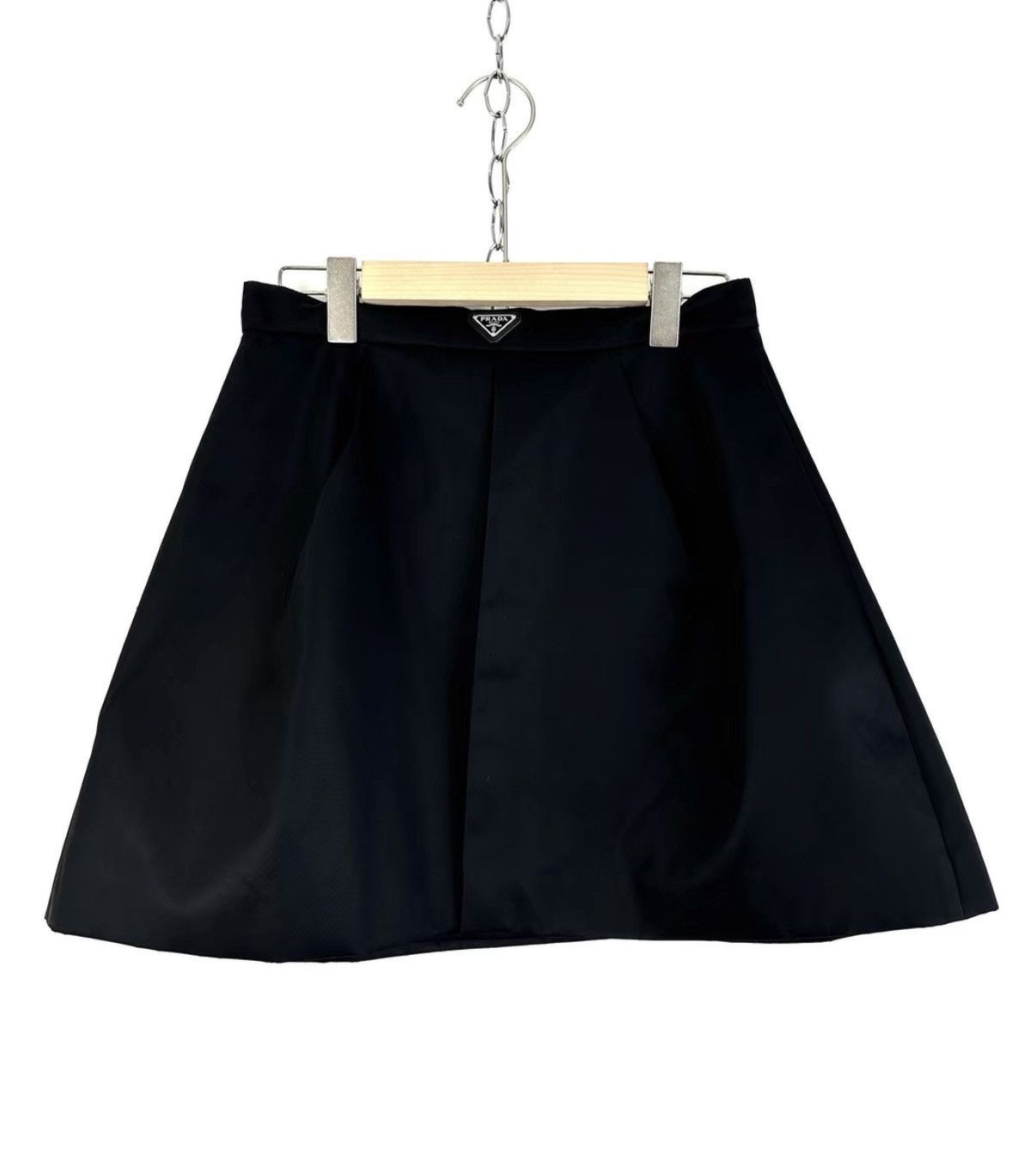 Prada Prada / Black Triangle Logo Re-Nylon Mini Skirt K12 Size 28" / US 6 / IT 42 - 1 Thumbnail
