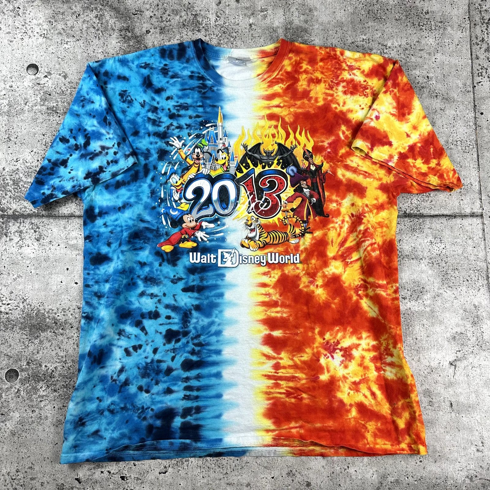 Disney × Vintage Disney Tye Dye Shirt 2013 Size XXL Character Shirt Disney Size US XXL / EU 58 / 5 - 1 Thumbnail