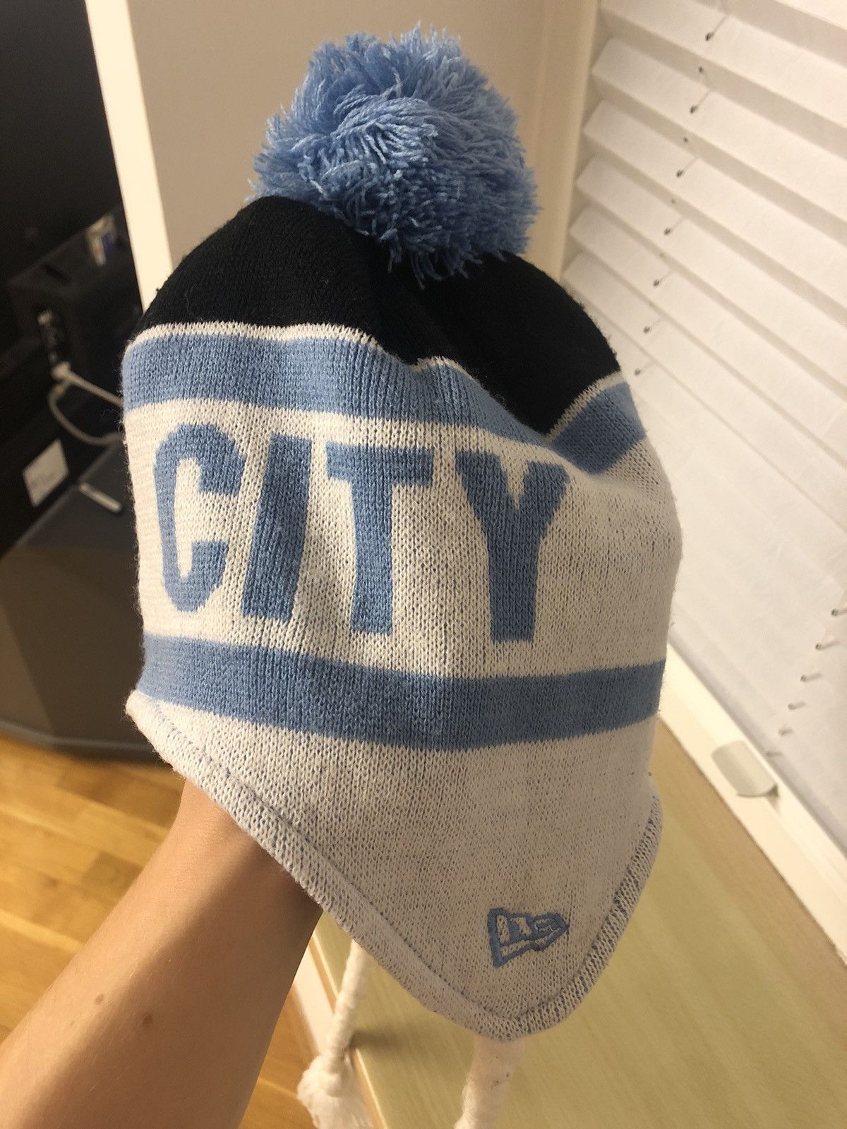 New Era × Vintage MANCHESTER CITY VINTAGE FOOTBALL RARE SOCCER BEANIE HAT Size ONE SIZE - 7 Thumbnail