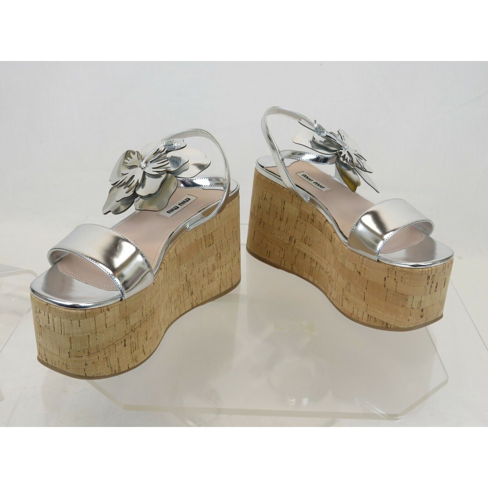 Miu Miu 5XZ346 SILVER POLISHED LEATHER FLOWER PLATFORM SANDALS 38.5 Size US 8.5 / IT 38.5 - 1 Thumbnail