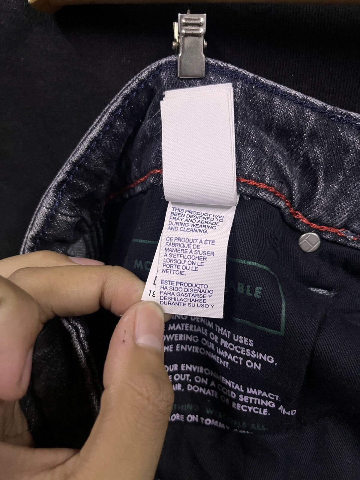 Tommy Jeans TOMMY HILFIGER BAGGY JEANS Size US 40 / EU 56 - 11 Thumbnail