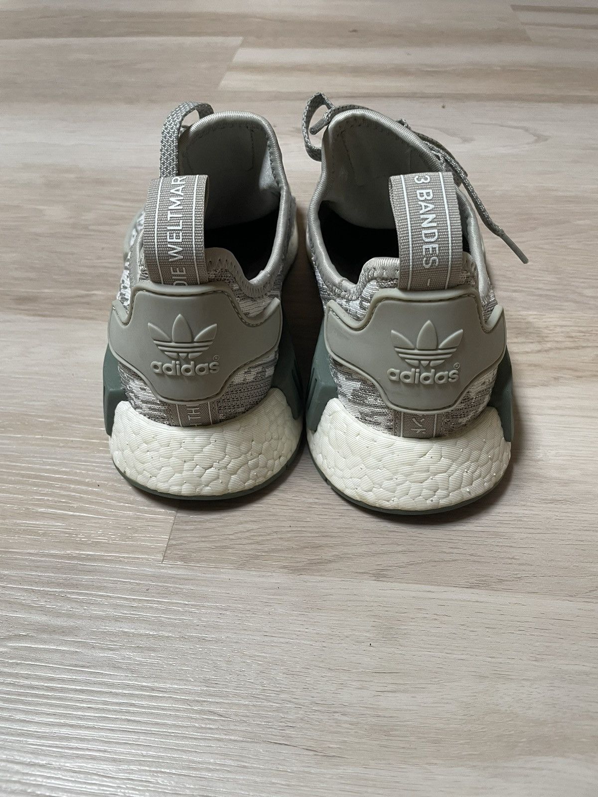 Adidas Adidas NMD R1 Digicamo Green Size US 8.5 / EU 41-42 - 6 Thumbnail