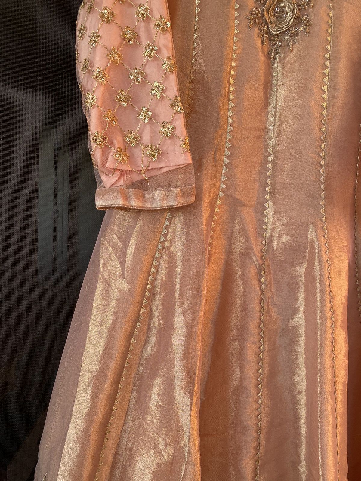 Other Wedding Wear Peach Organza Anarkali Pakistani Dress Size L Size L / US 10 / IT 46 - 3 Thumbnail