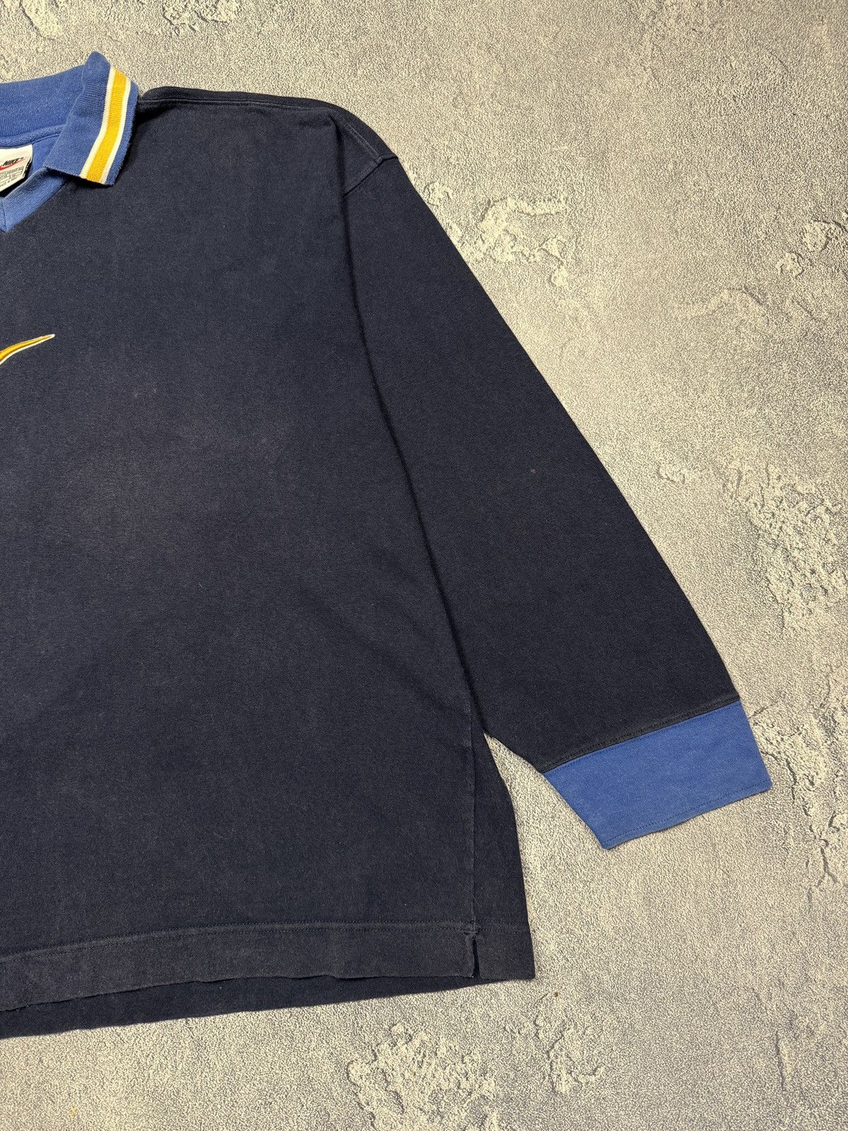 Nike Vintage Nike center logo sweatshirt Size US XXL / EU 58 / 5 - 3 Thumbnail