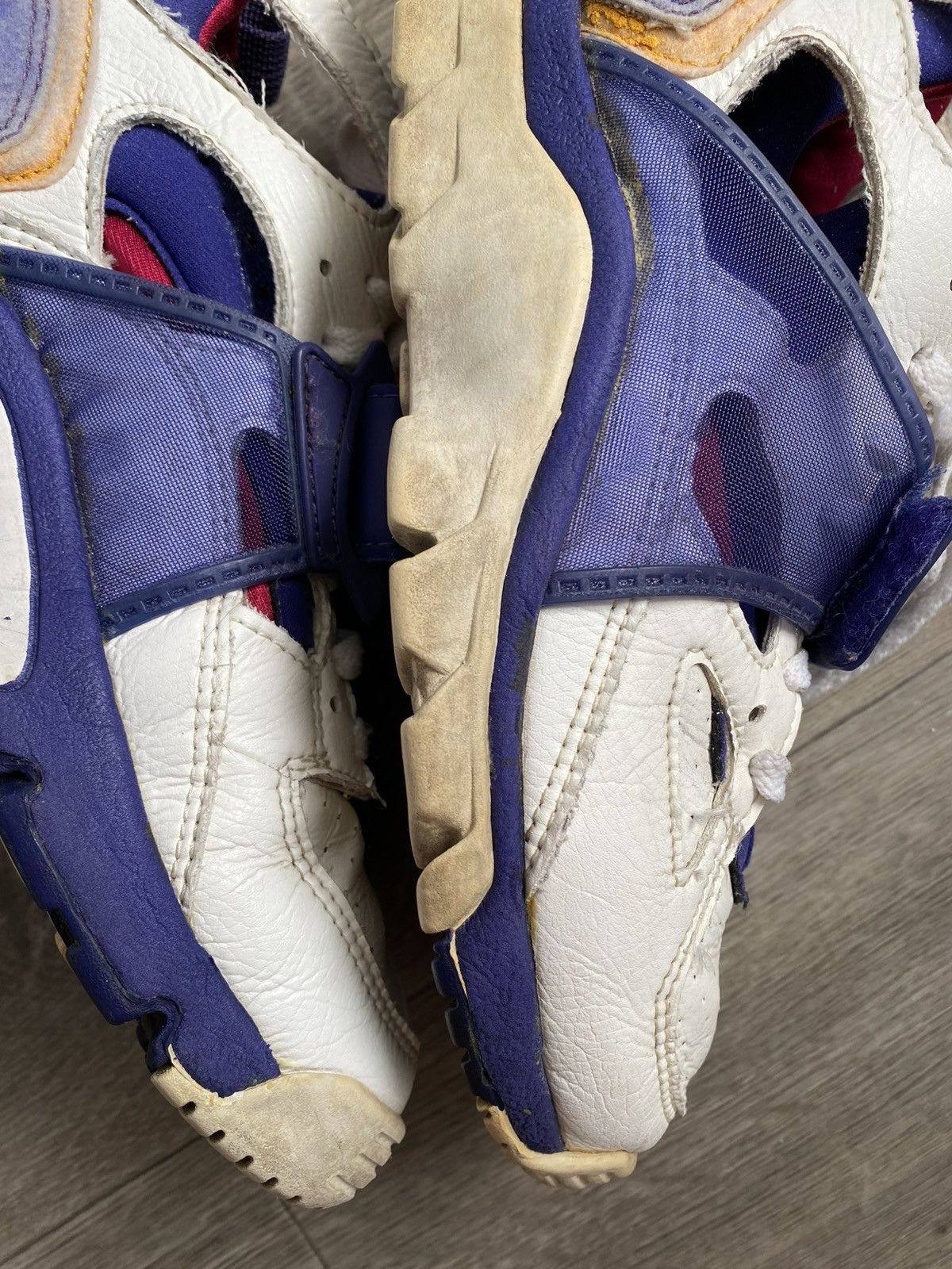 Nike 🫧NIKE AIR FLIGHT HUARACHE 1991 White Size US 8 / EU 41 - 11 Thumbnail