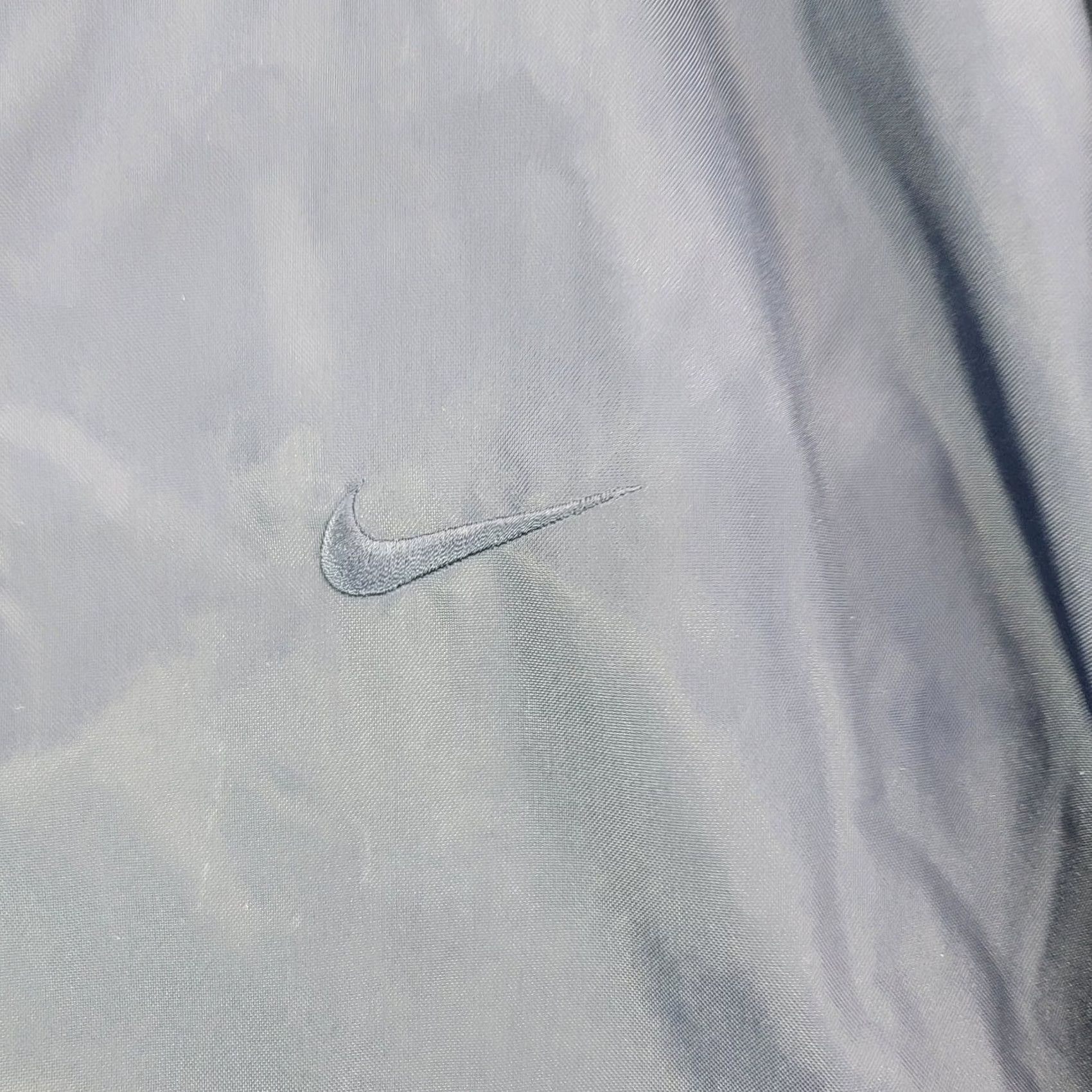 Nike Nike Vintage Windbreaker Jacket Mens L Navy Blue Full Zip Hooded Jersey 90s Retro Sportswear Size US L / EU 52-54 / 3 - 3 Thumbnail