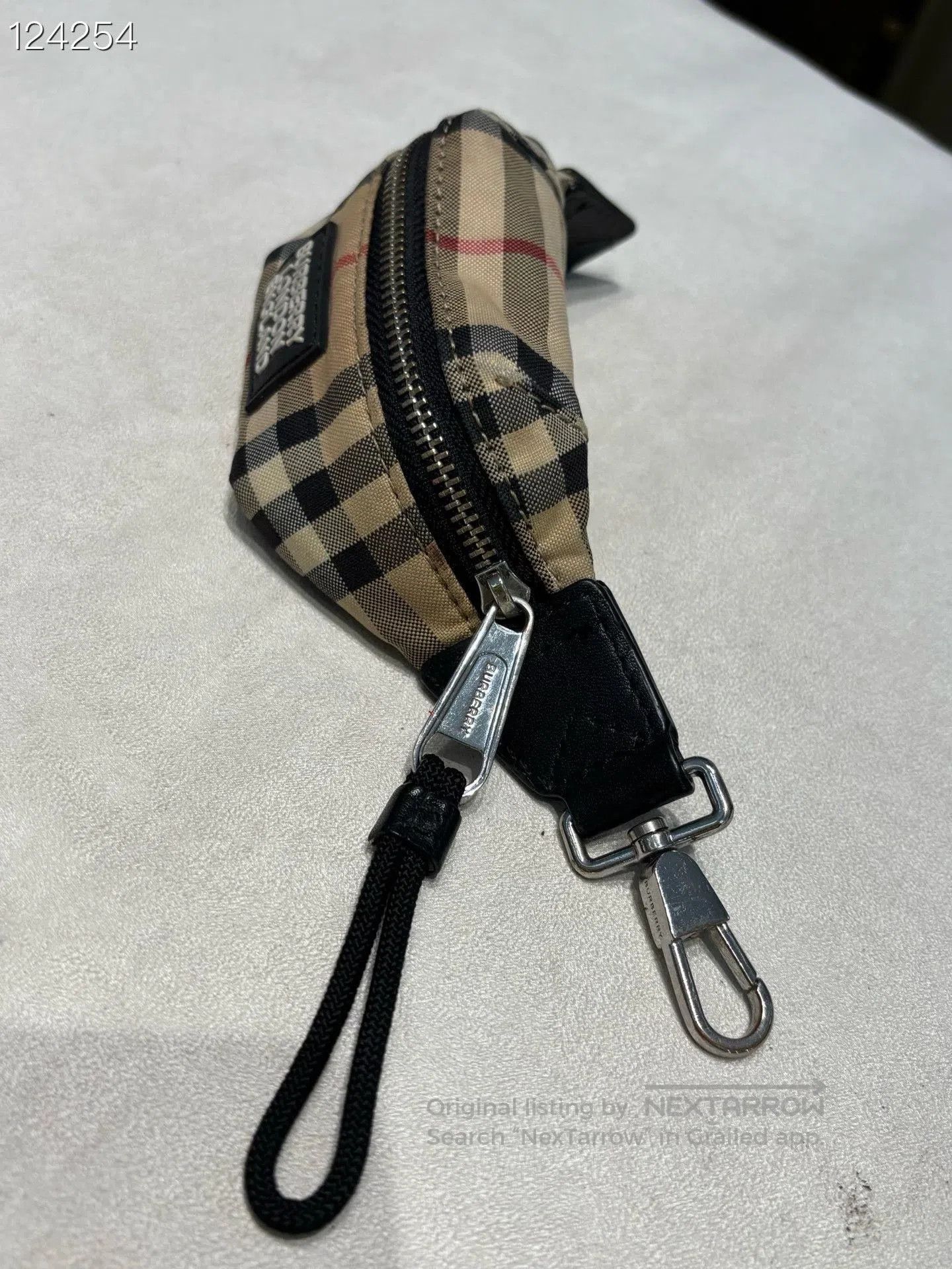 Burberry Burberry Check Mini Sonny Coin Purse Charm. Size ONE SIZE - 3 Thumbnail