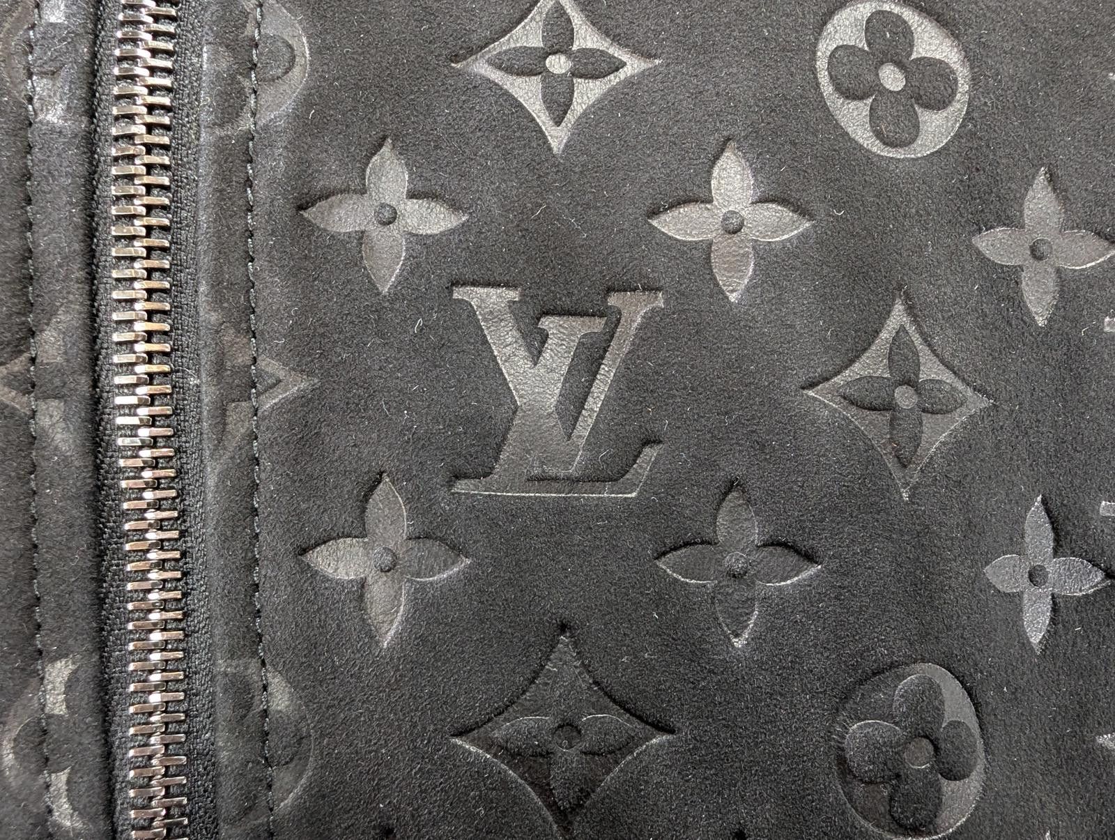 Louis Vuitton Louis Vuitton Monogram Embossed Tracksuit Jacket in Black Size US XL / EU 56 / 4 - 8 Thumbnail