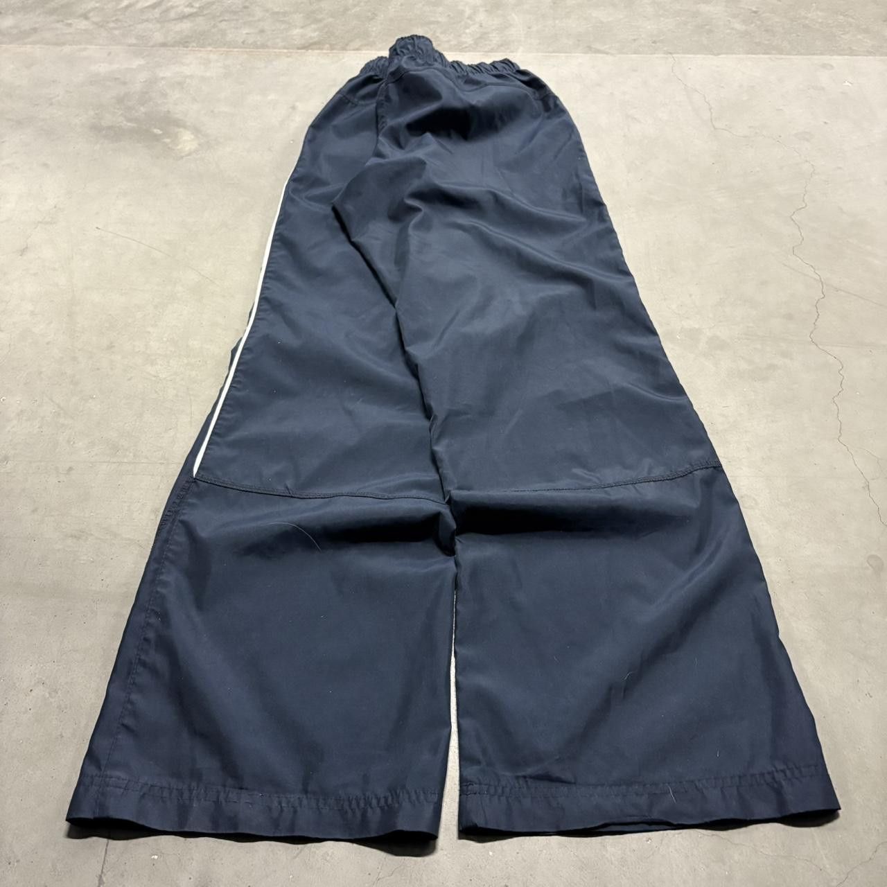 Vintage Crazy Vintage Y2K/2000s Baggy Wideleg Navy Blue Trackpants! Size US 30 / EU 46 - 4 Thumbnail