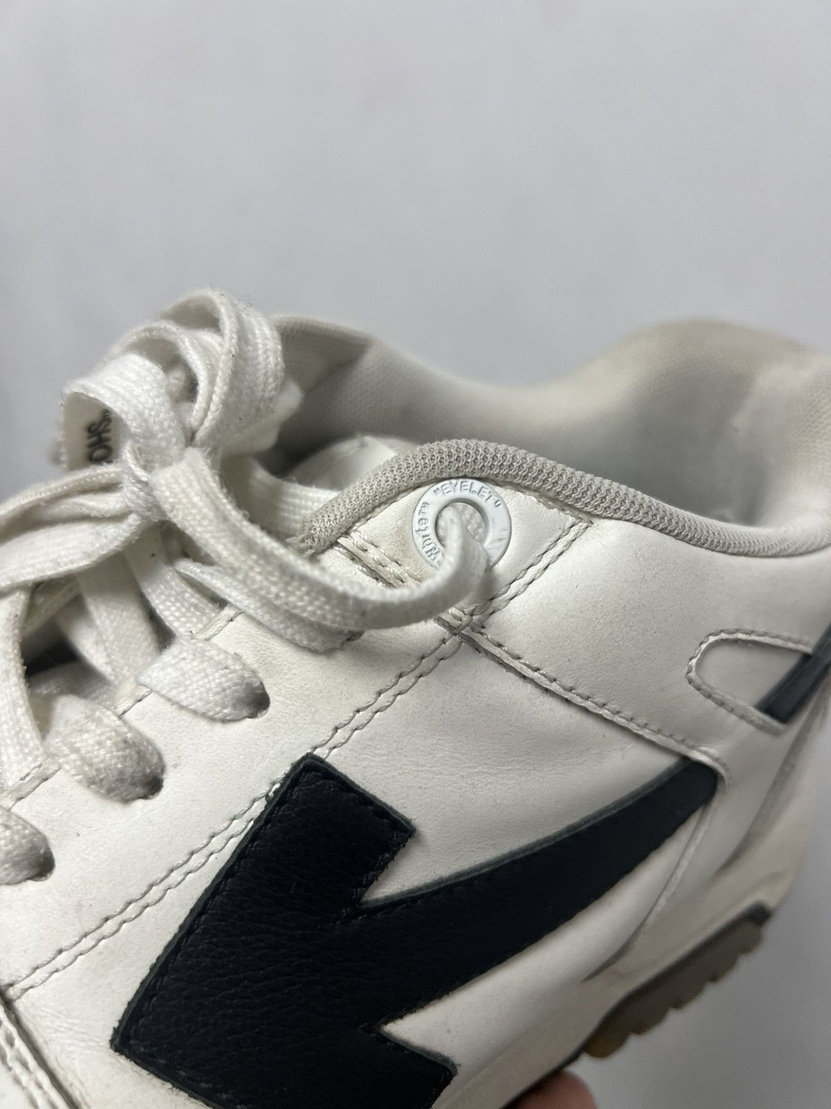 Off-White Off-White Out Of Office Shoes Size US 11 / EU 44 - 15 Thumbnail
