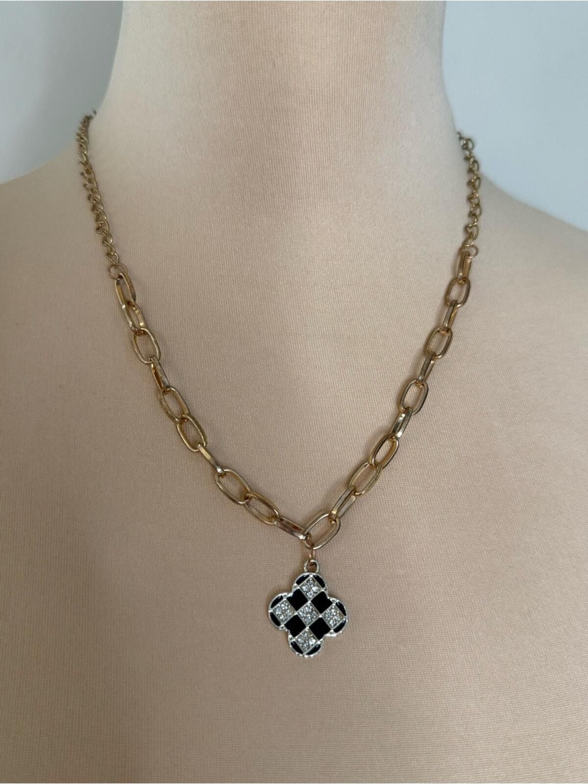 Other Checkered black & rhinestone clover necklace & earring set Size ONE SIZE - 3 Thumbnail