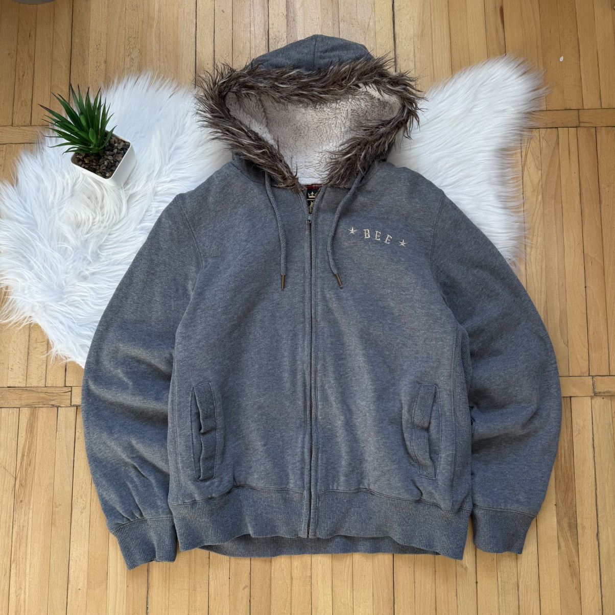 If Six Was Nine 📌 Crazy BizzBee Vintage Y2K Faux Fur Zip-Hoodie Size L / US 10 / IT 46 - 1 Thumbnail