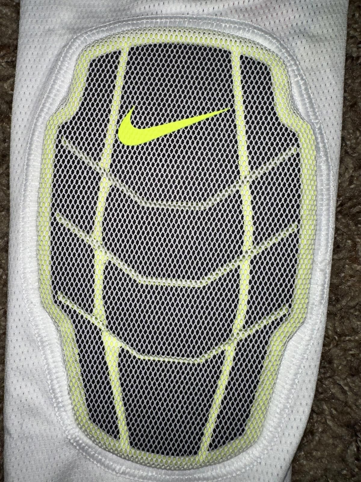 Nike Nike Pro Combat Hyperstrong Elbow Sleeve Size ONE SIZE - 10 Thumbnail