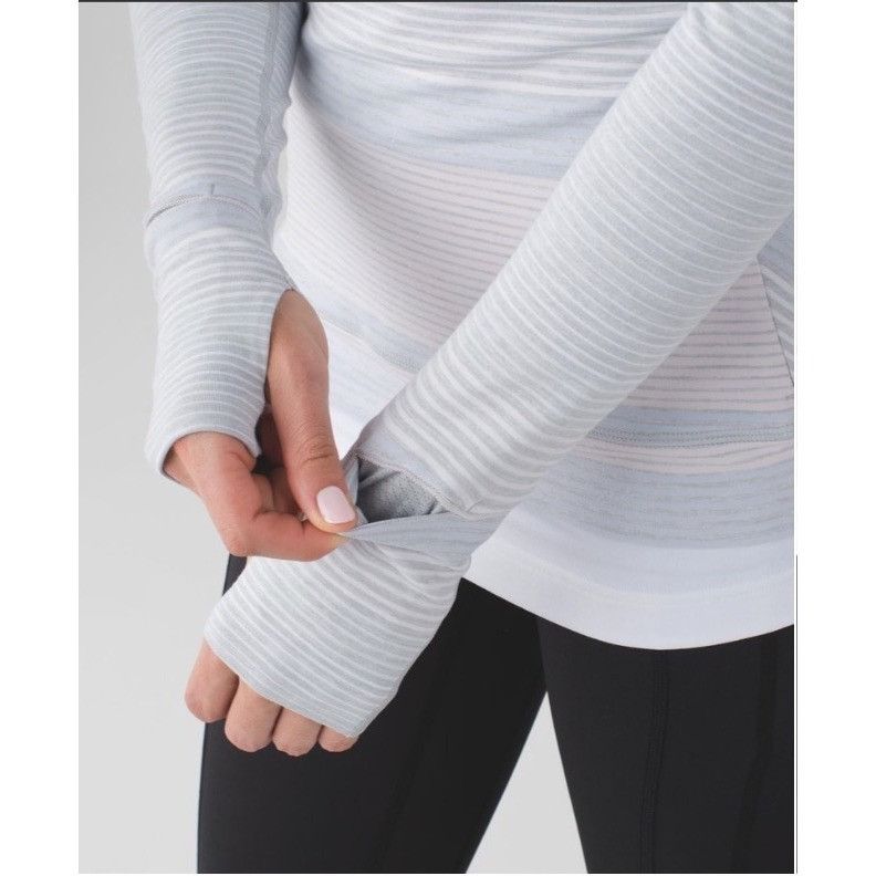 Lululemon Lululemon Think Fast Long SleeveOm Stripe Heathered Silver S Size M / US 6-8 / IT 42-44 - 14 Thumbnail