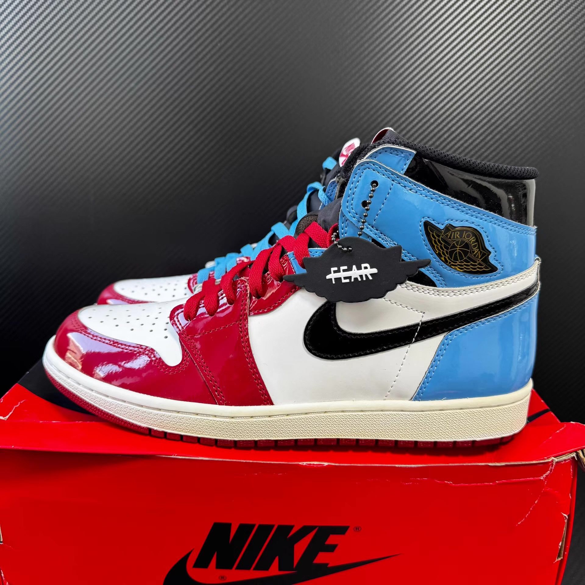 Nike Nike Air Jordan 1 High Q11 Size US 10.5 / EU 43-44 - 1 Thumbnail
