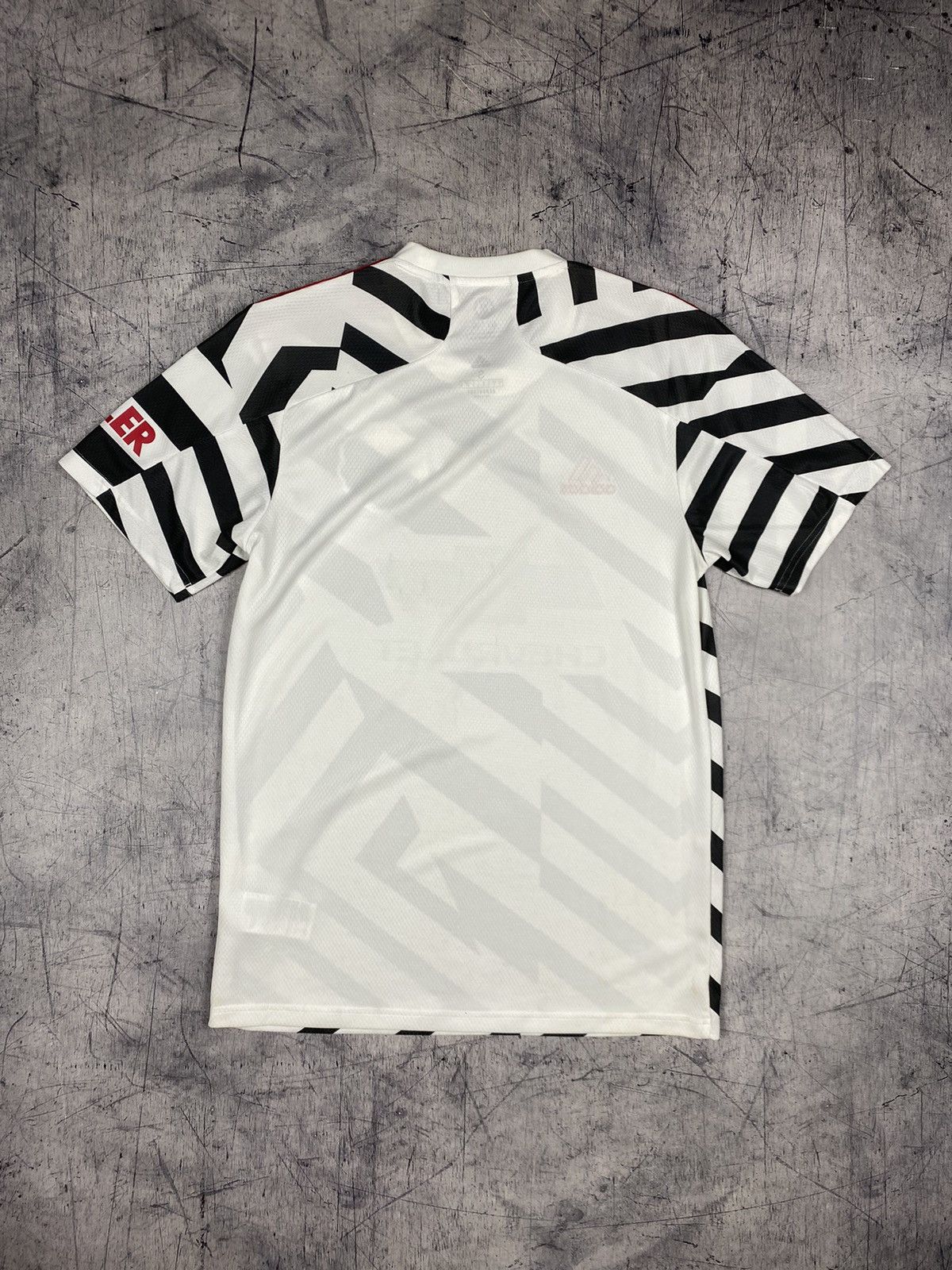 Adidas Adidas Manchester United 2021 - 2022 Soccer Jersey Size US S / EU 44-46 / 1 - 10 Thumbnail