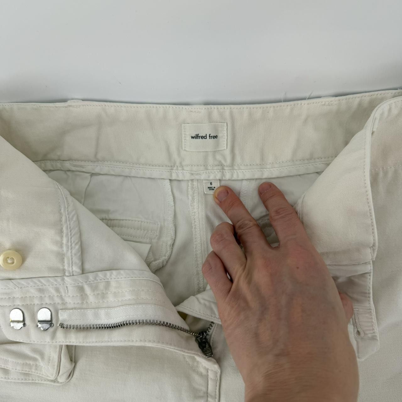 Aritzia Aritzia Wilfred Free Modern Cargo Size 28" / US 6 / IT 42 - 3 Thumbnail