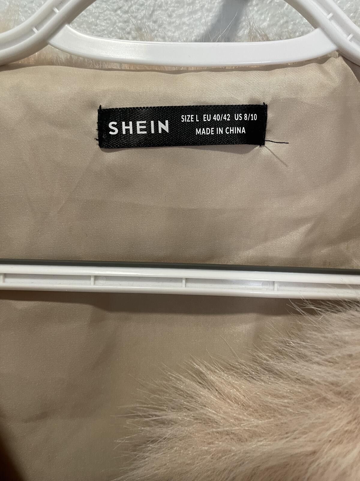 Shein SHEIN Faux Fur Cropped Jacket Size L US 8/10 Beige Size L / US 10 / IT 46 - 3 Thumbnail