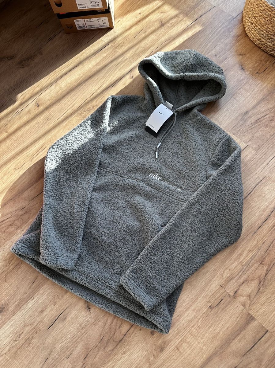 image of Sherpa Fleece Nike Nsw in Grey, Women's (Size Small)