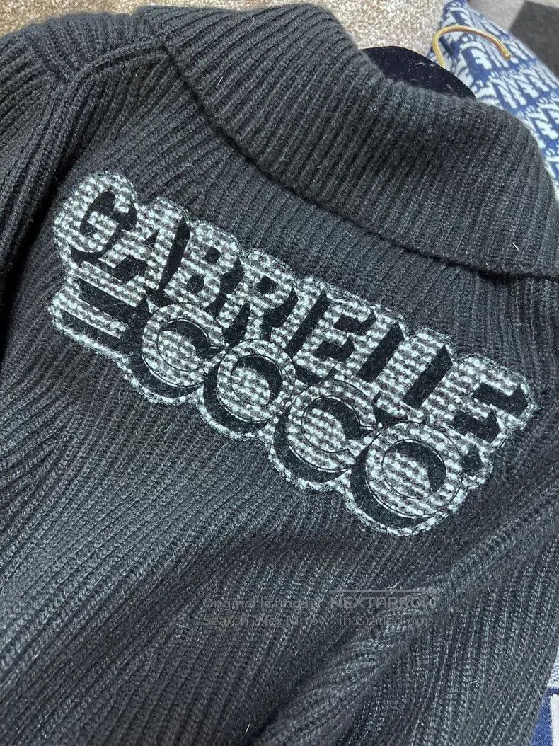 Chanel Chanel Letter embroidery long-sleeved cashmere cardigan co Size XS / US 0-2 / IT 36-38 - 4 Thumbnail
