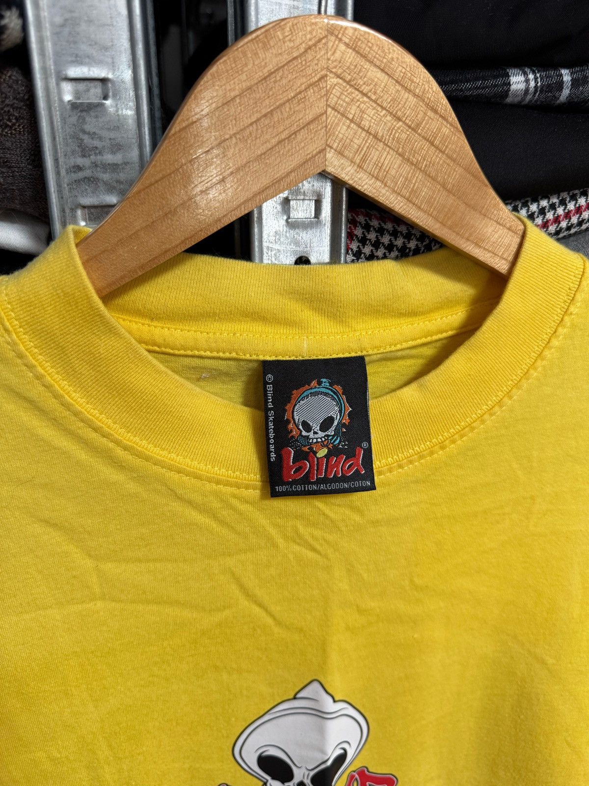 Blind Skateboards Vintage Blind Skateboards Streetwear Graphic T Shirt Size XL Size US XL / EU 56 / 4 - 4 Thumbnail