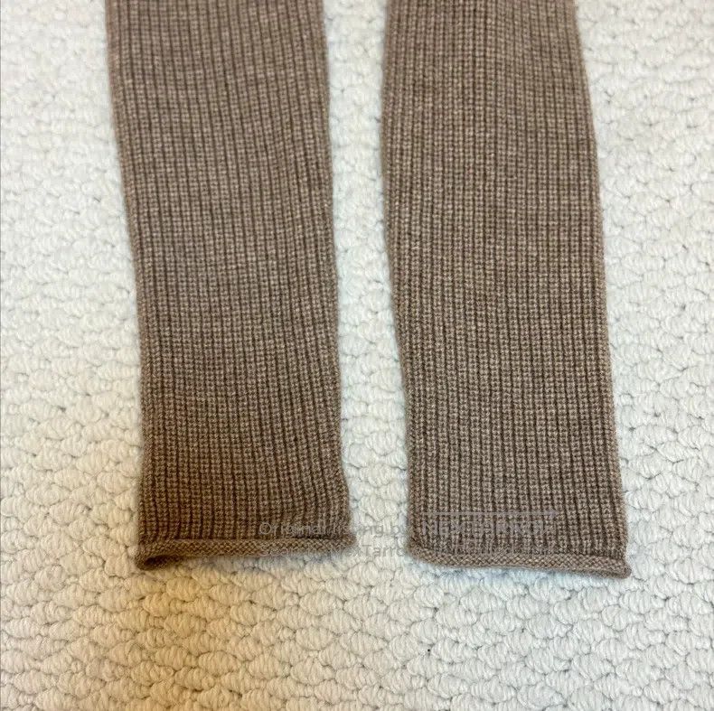 Hermes Hermes Oatmeal Cashmere Long Sleeve Sweater Size XXS / US 00 / IT 34 - 4 Thumbnail