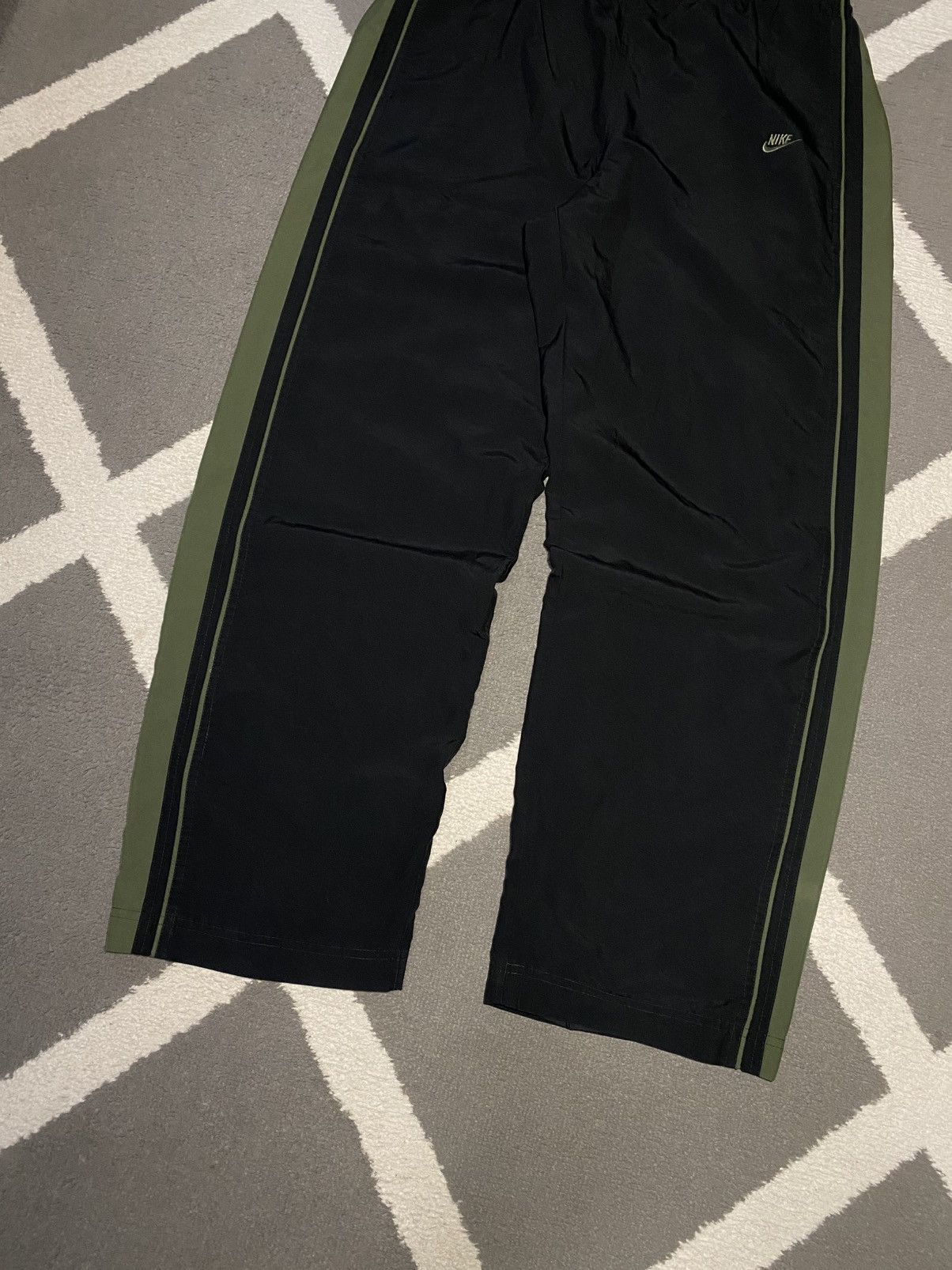Nike × Vintage Vintage 00’s Nike Swoosh Baggy Staight Fit Sweatpants TN Size US 34 / EU 50 - 6 Thumbnail