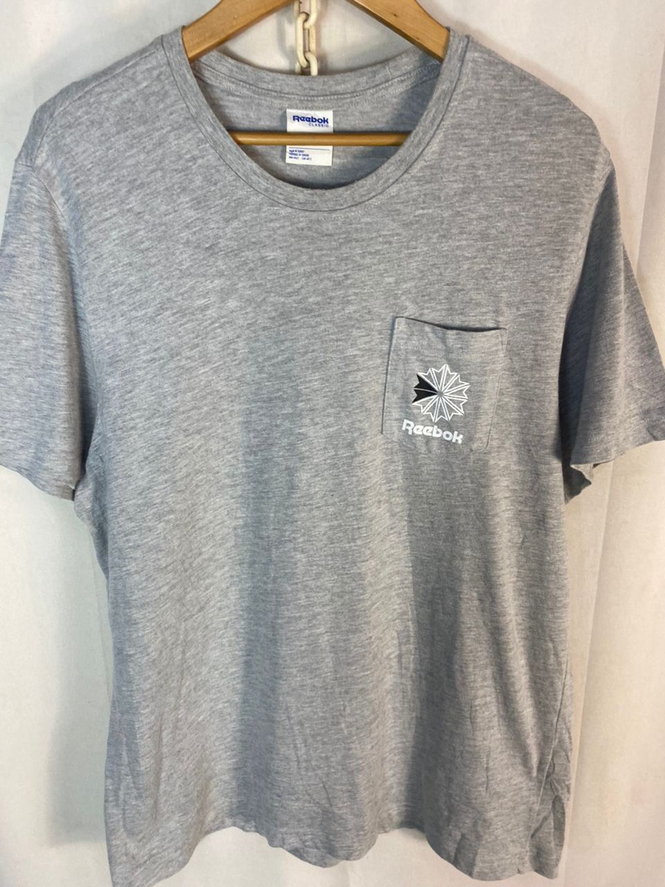 Reebok Vintage Reebok classic printed tshirt Size US L / EU 52-54 / 3 - 2 Thumbnail