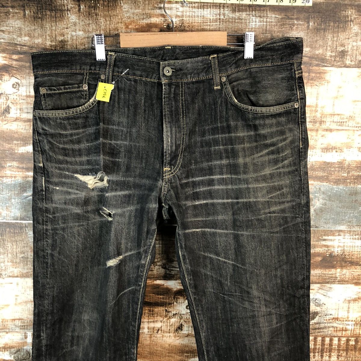 Uniqlo DL Uniqlo Jeans Black Distressed Denim Pants #C156 Size US 38 / EU 54 - 4 Thumbnail