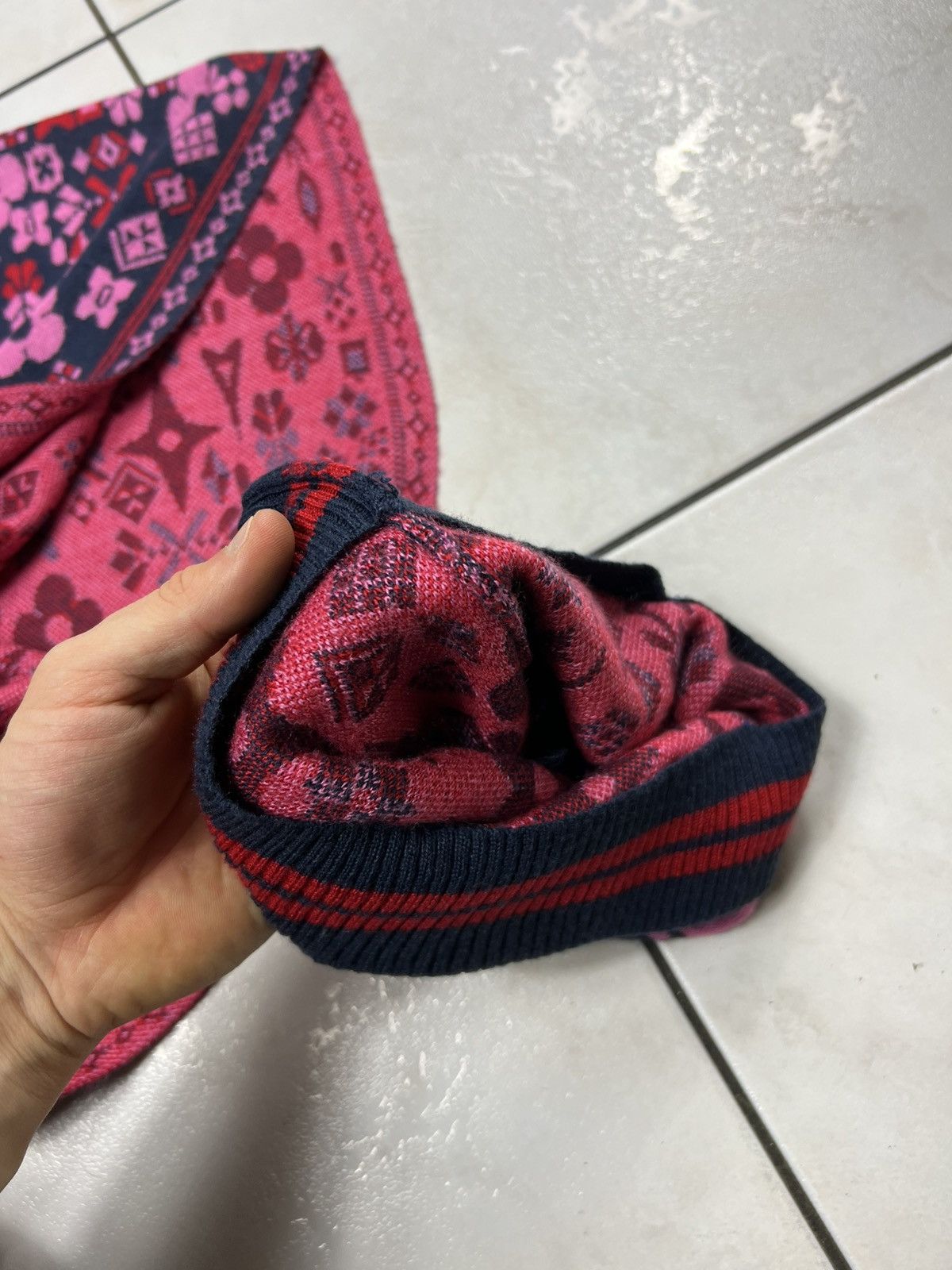 Louis Vuitton Vintage Louis Vuitton set hat+scarf floral monogram luxury Size ONE SIZE - 13 Thumbnail