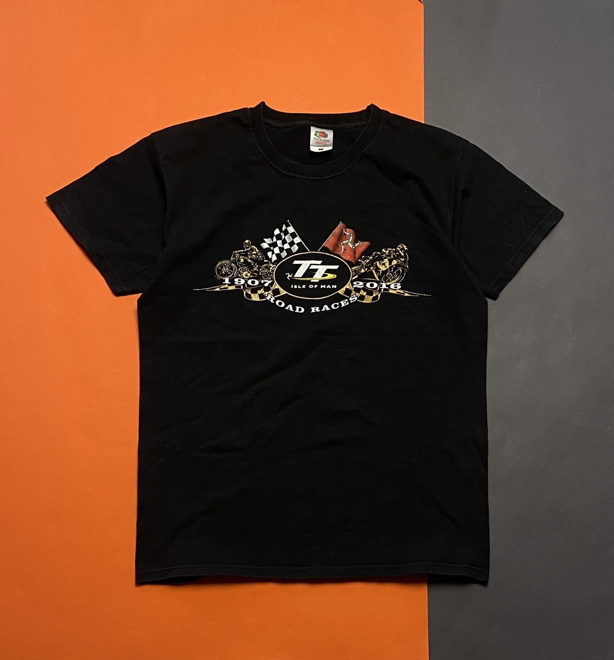 Vintage Vintage Racing Isle of Man Road Races tee Size US L / EU 52-54 / 3 - 1 Thumbnail