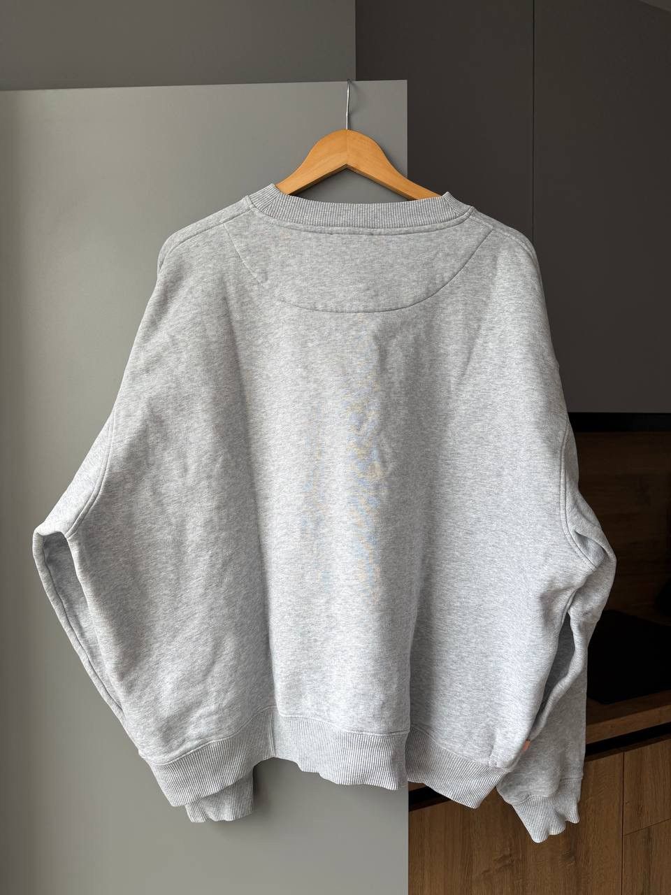 Acne Studios Acne Yana Face Crewneck Gray Size L Size US L / EU 52-54 / 3 - 7 Thumbnail