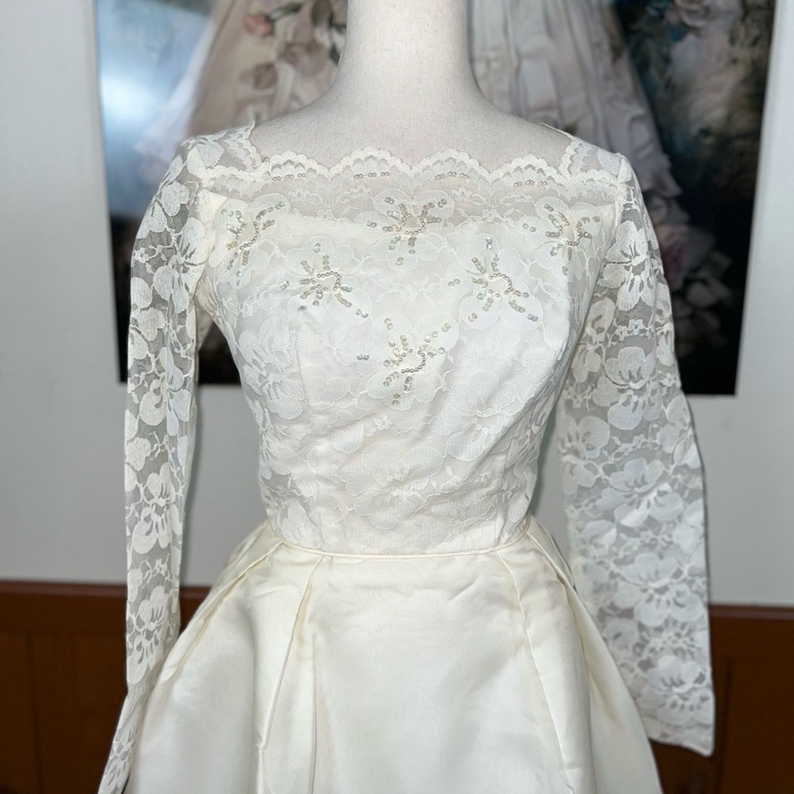 Vintage Stunning Vintage 1950s Silk Wedding Gown & Crown! Size M / US 6-8 / IT 42-44 - 3 Thumbnail