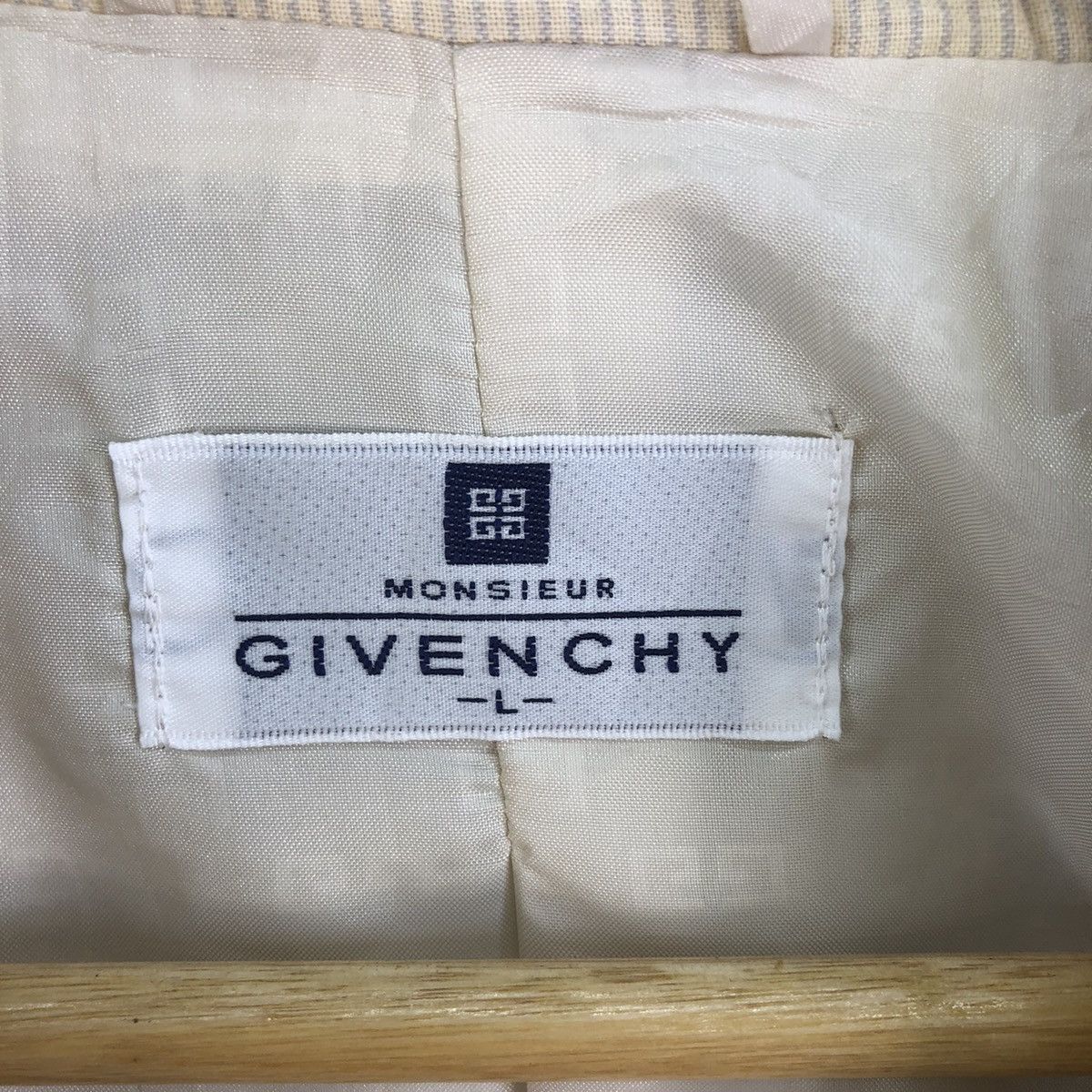 Givenchy Vintage Givenchy Bath Robe - Size L Size ONE SIZE - 16 Thumbnail